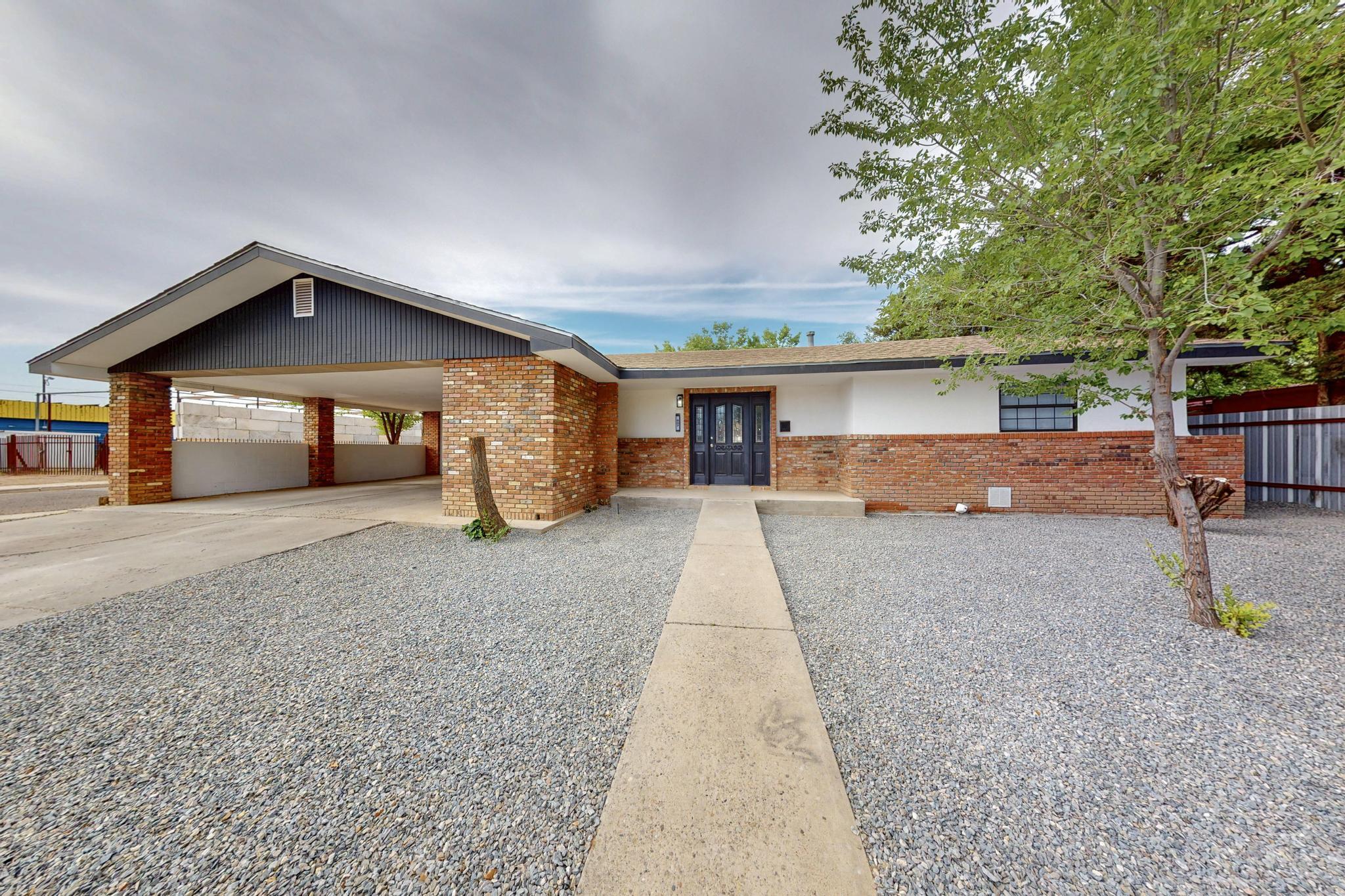 807 Torres Drive, Belen, New Mexico image 1