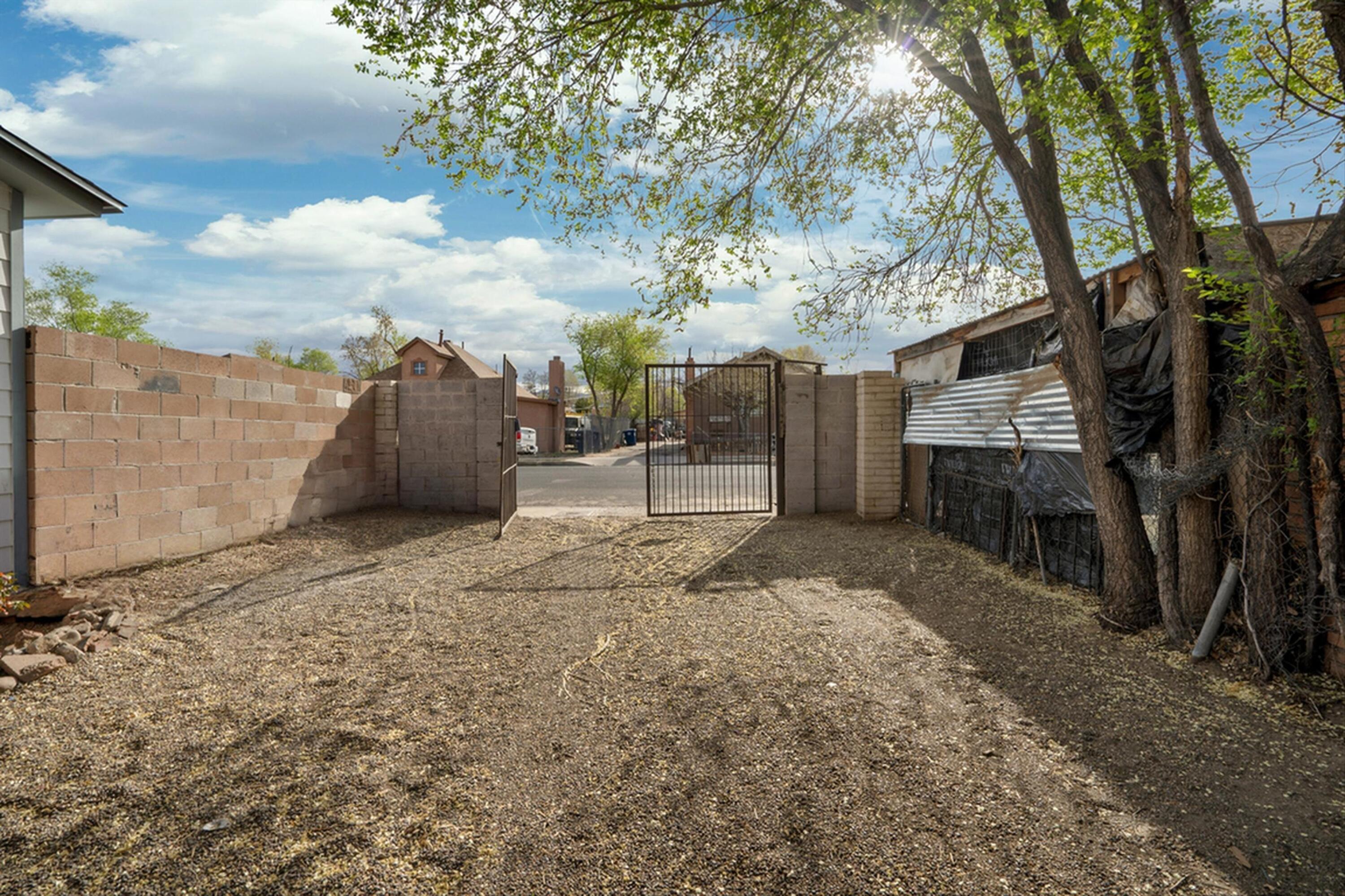 917 Edith Boulevard, Albuquerque, New Mexico image 4