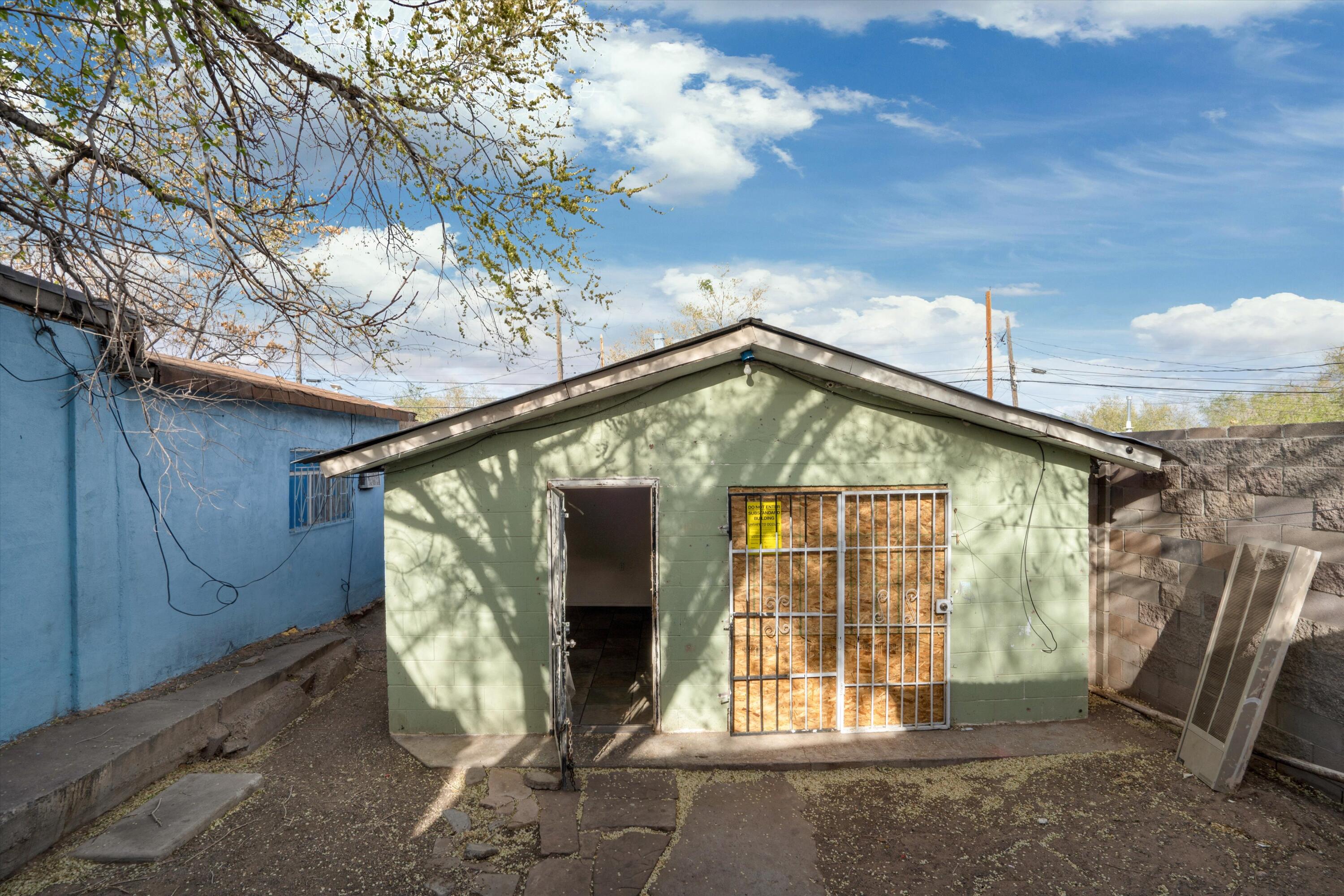 917 Edith Boulevard, Albuquerque, New Mexico image 1