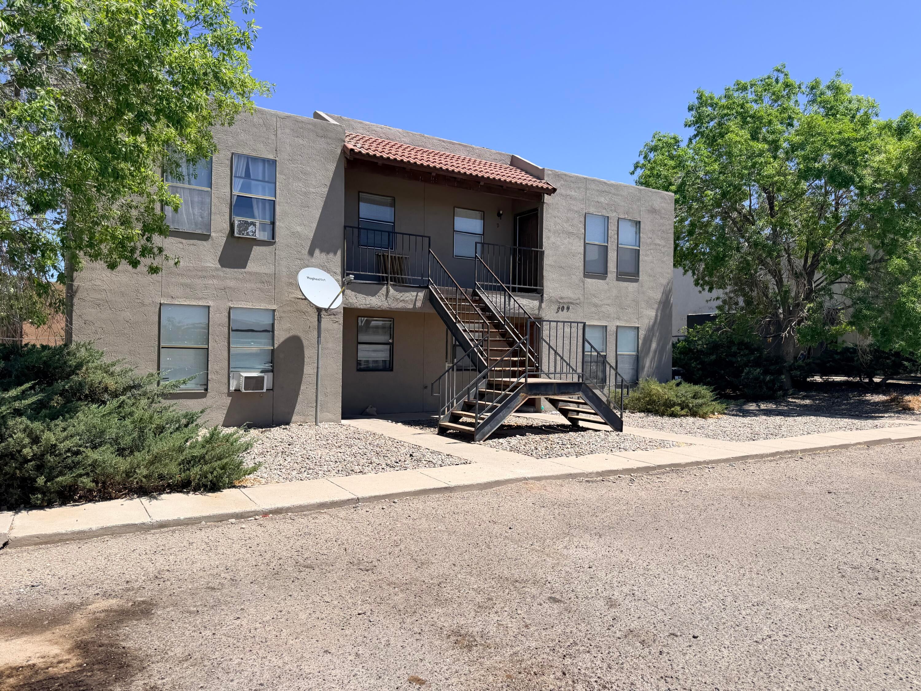 309-313 Geraldine Loop SE