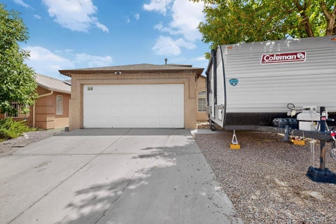 Homes For Sale - 10012 Rawhide Avenue<br/> Bernalillo County, Albuquerque, NM 87121