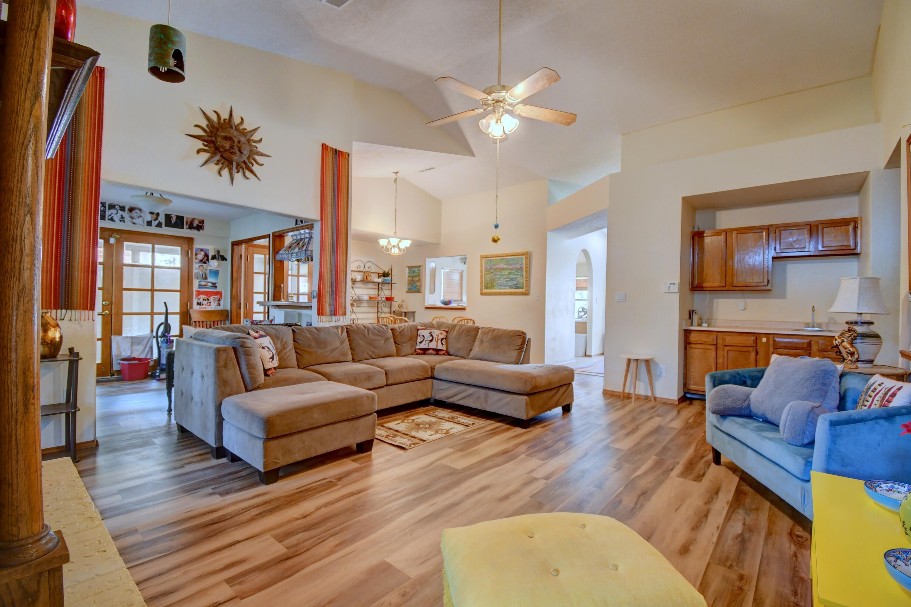 6104 Thicket Street NW