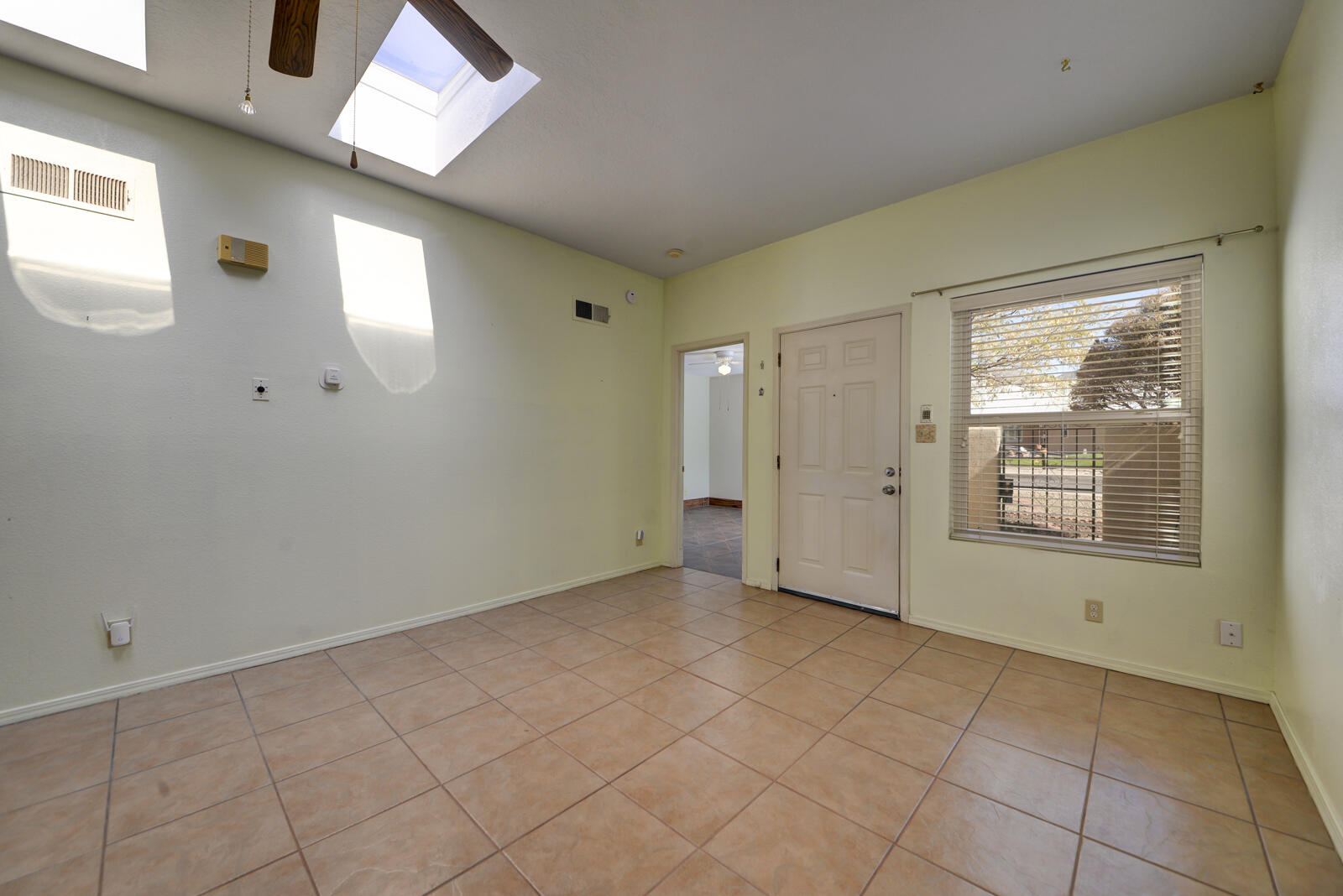 405 Zena Lona Street #D, Albuquerque, New Mexico image 4