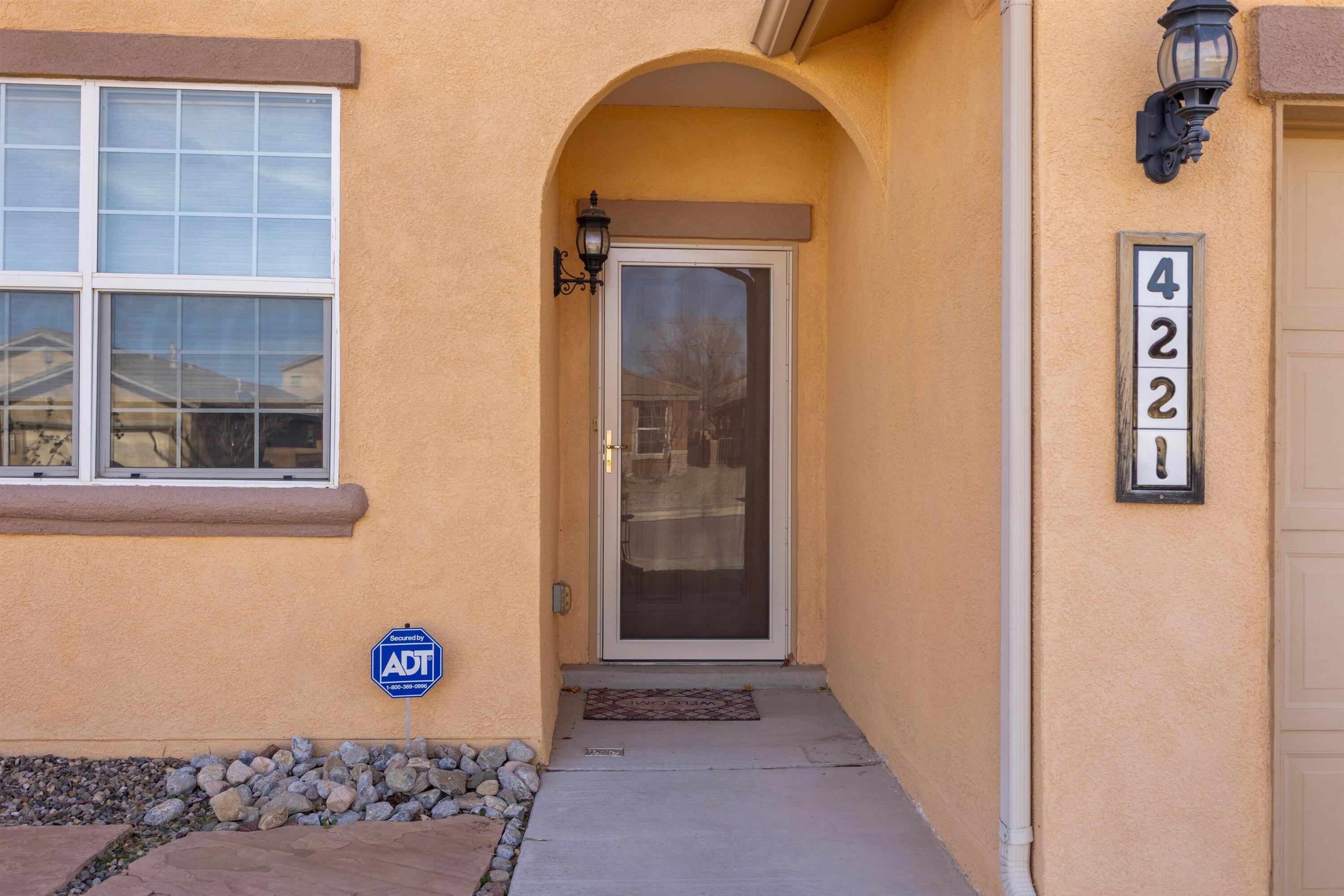 4221 North Pole Loop NE