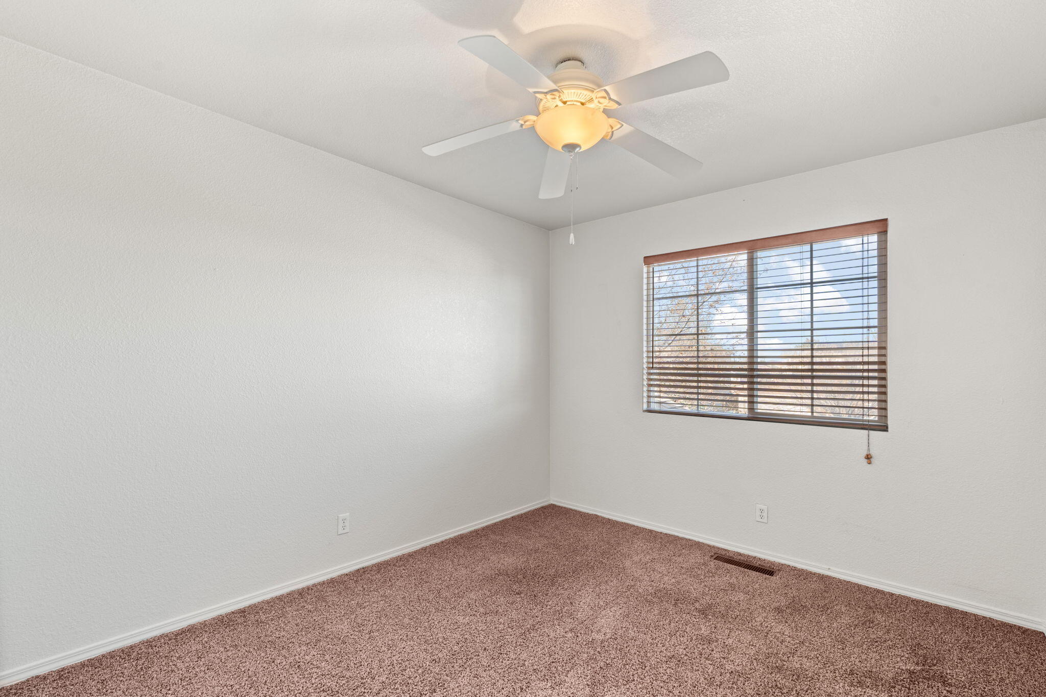 736 Morning Meadows Drive, Rio Rancho, New Mexico image 27