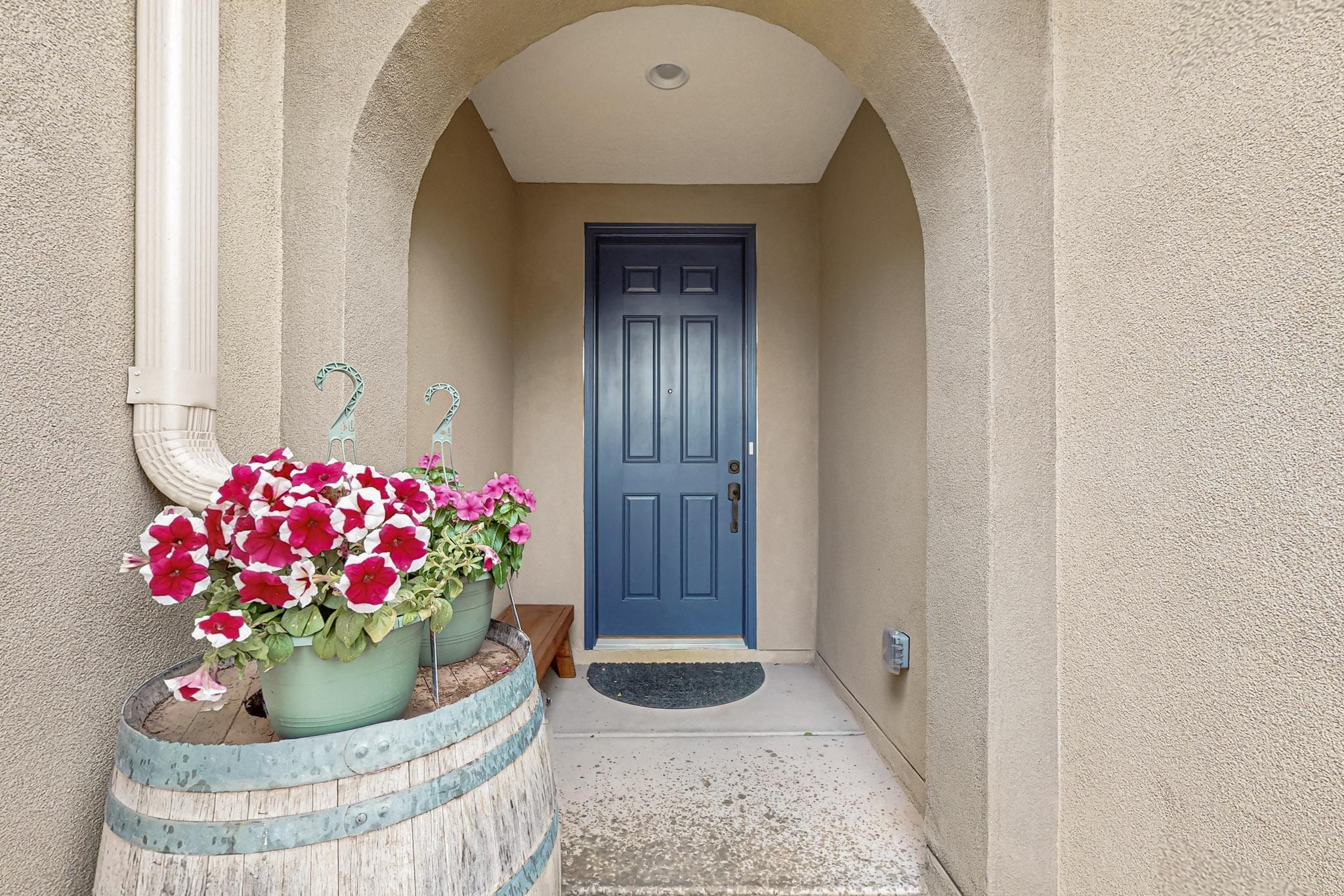 2927 KINGS CANYON Loop NE