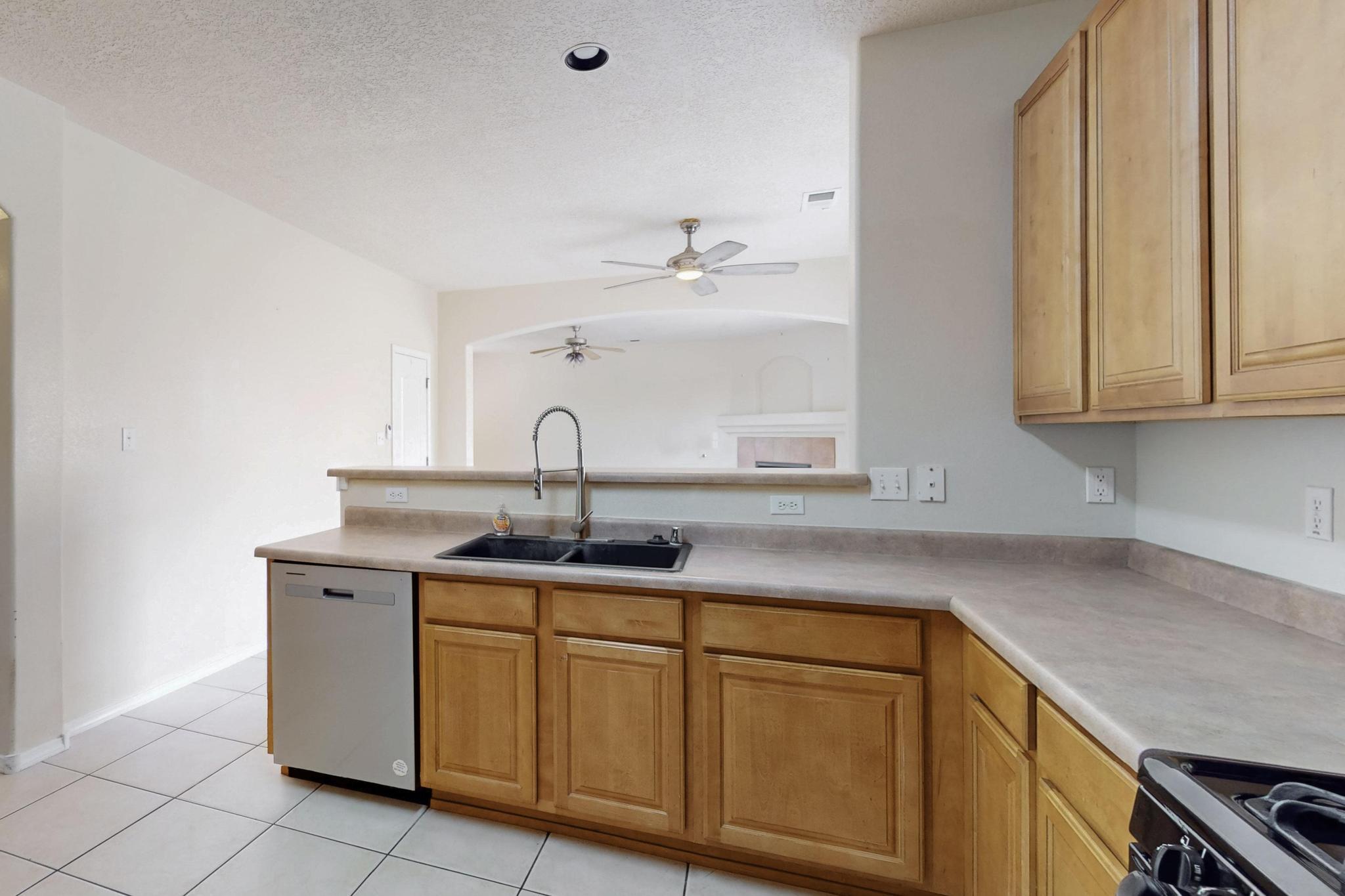 1643 Agua Dulce Drive, Rio Rancho, New Mexico image 12