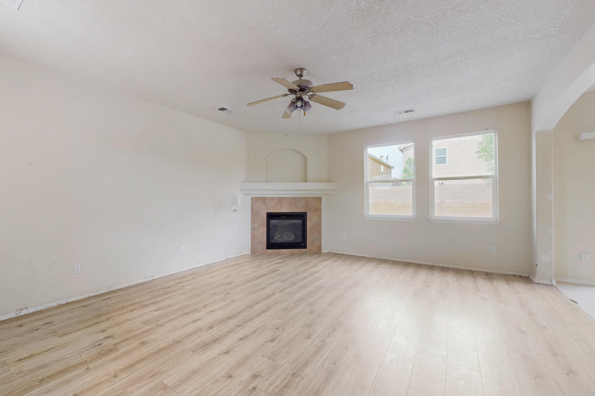 1643 Agua Dulce Drive, Rio Rancho, New Mexico image 8