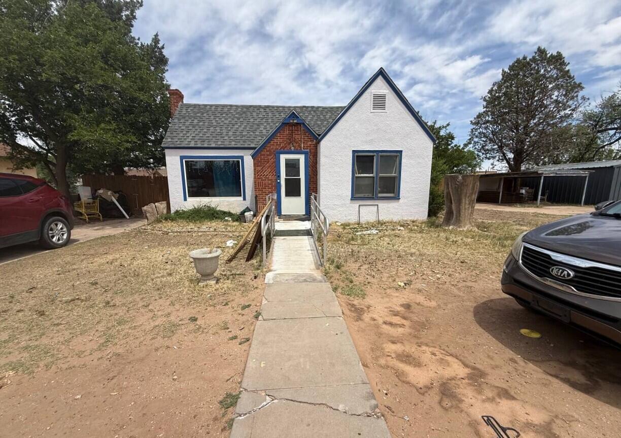 1012 W 3rd Street