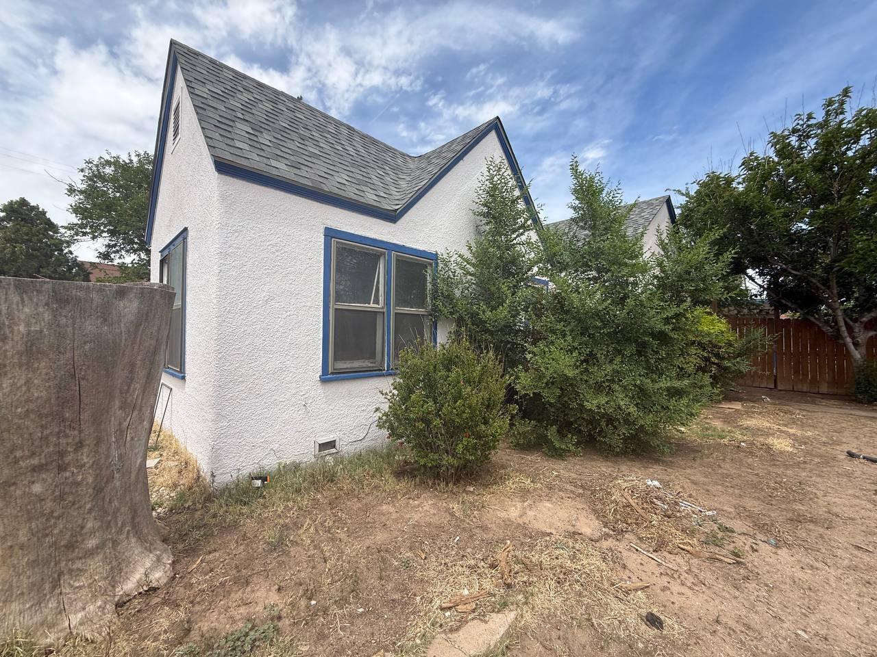 1012 W 3rd Street