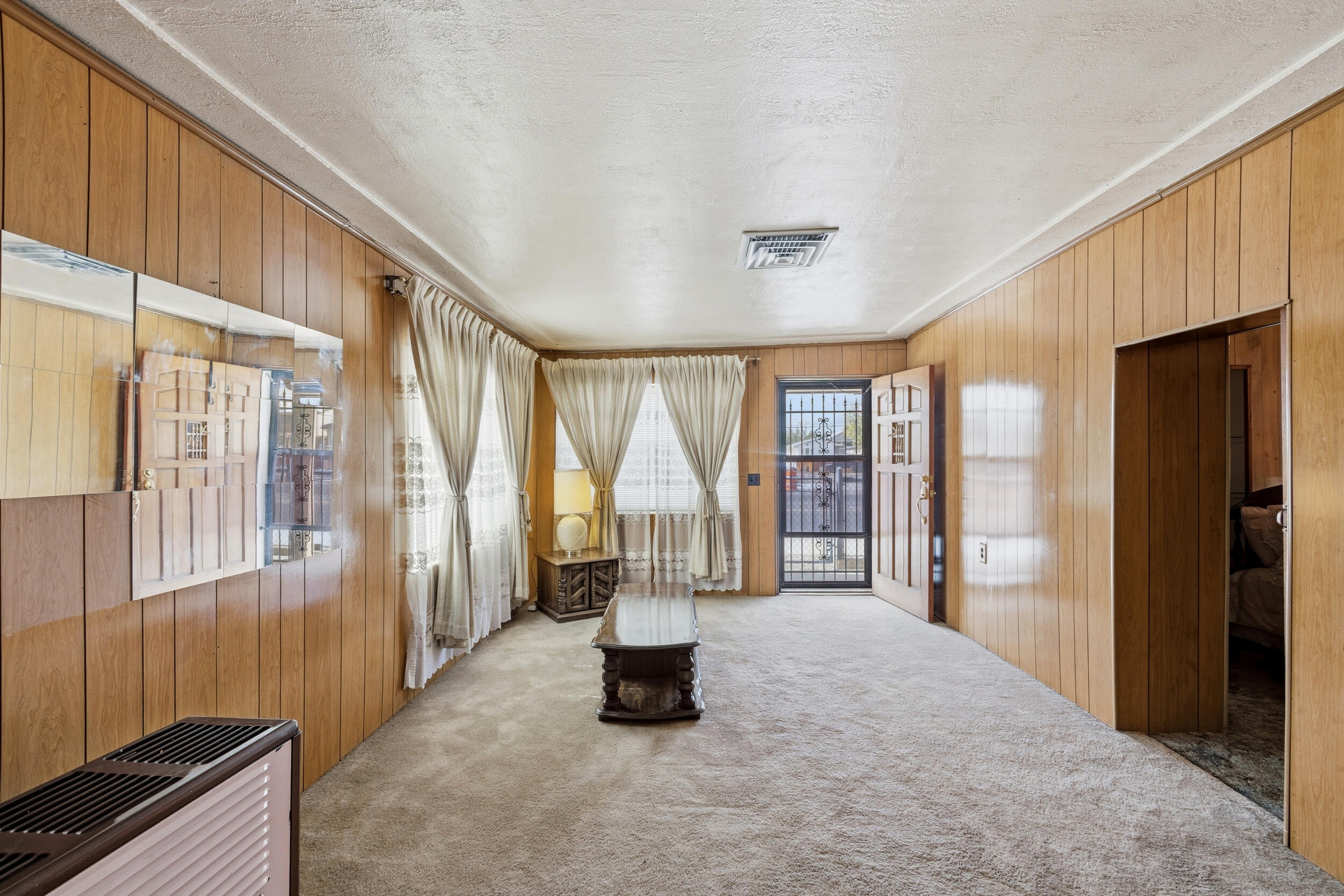 1142 S Camino Del Pueblo