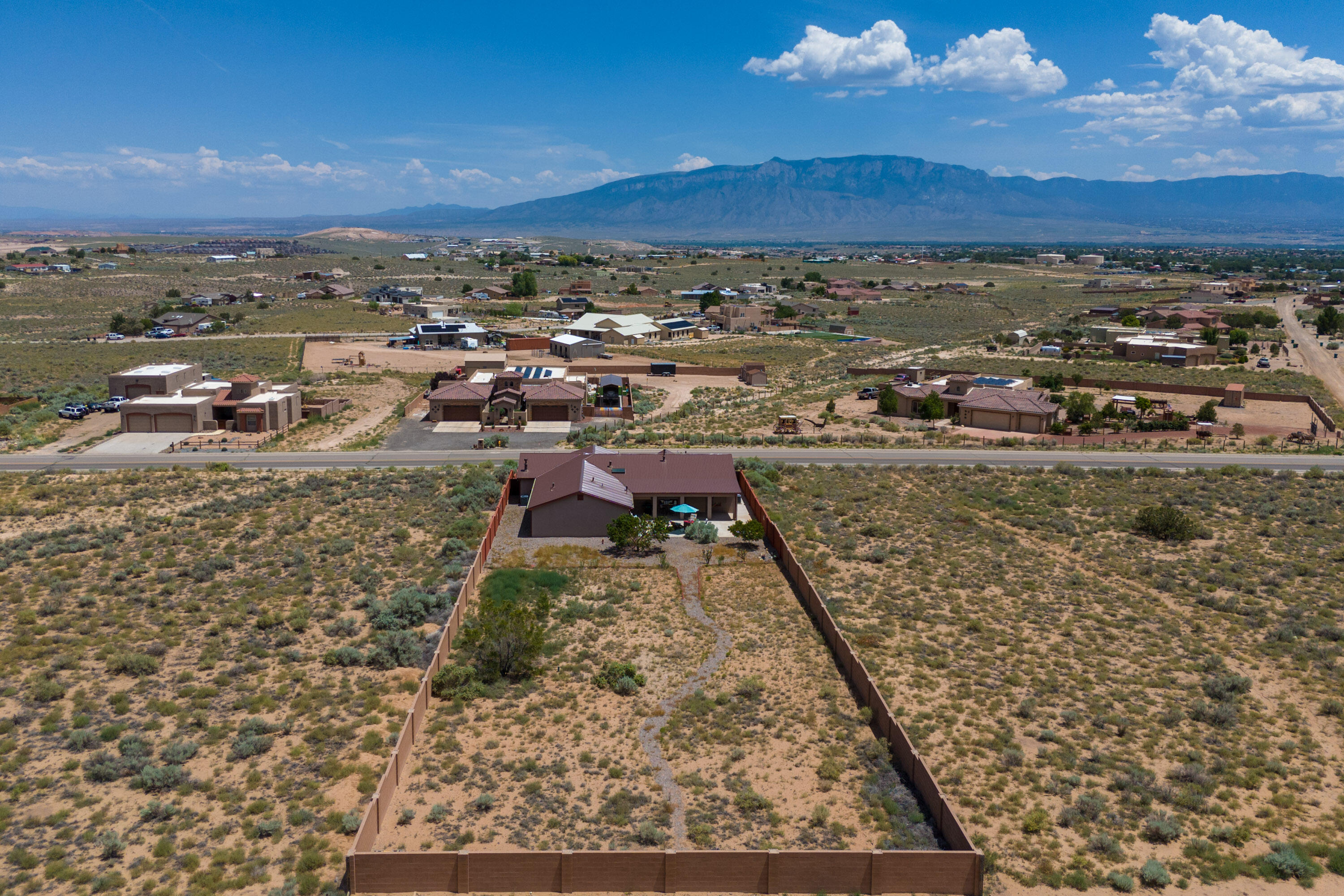 609 10th Street, Rio Rancho, New Mexico image 2