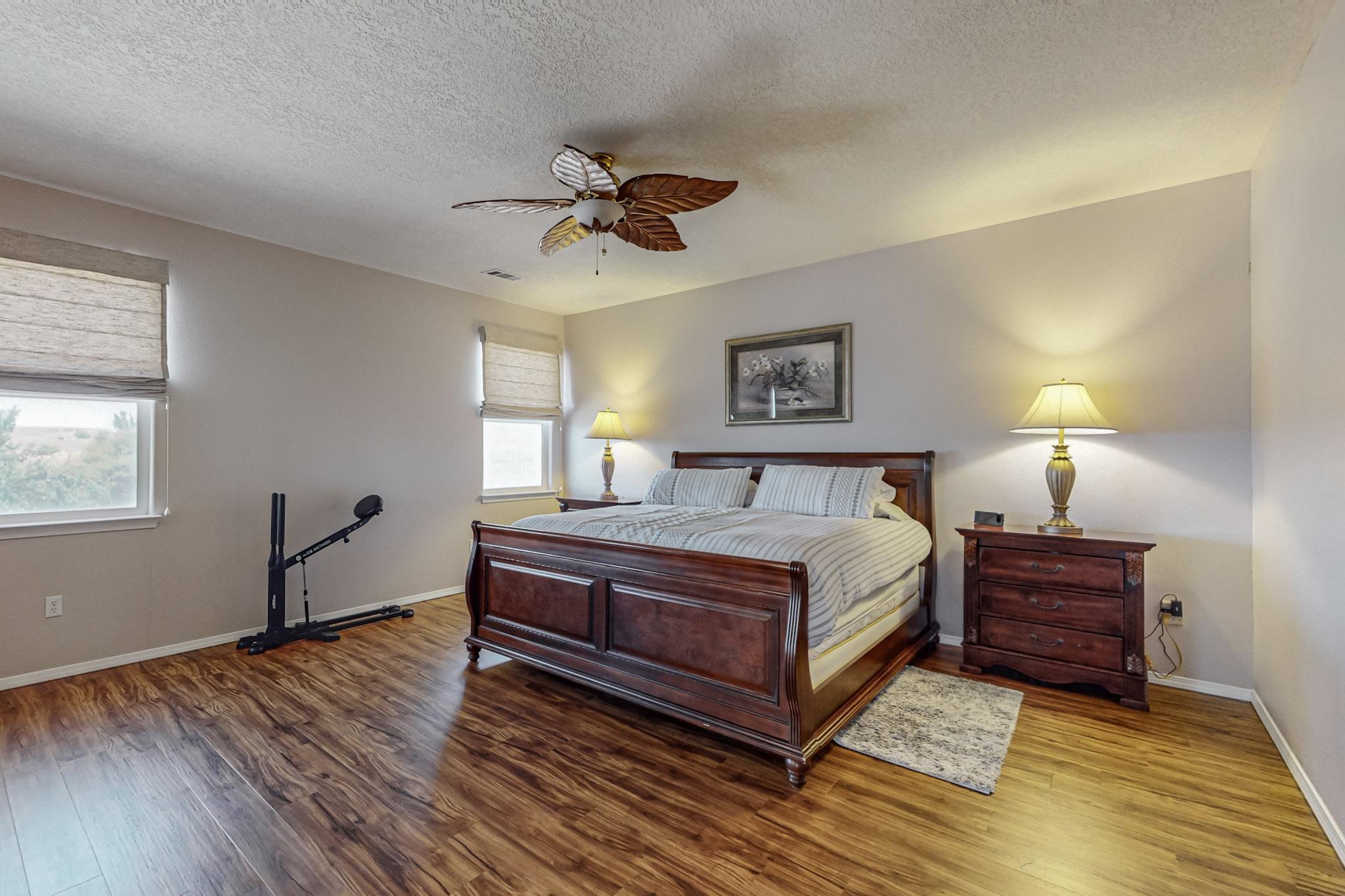 Photo 18 of 49 of 1805 Terra De Sol Drive SE house