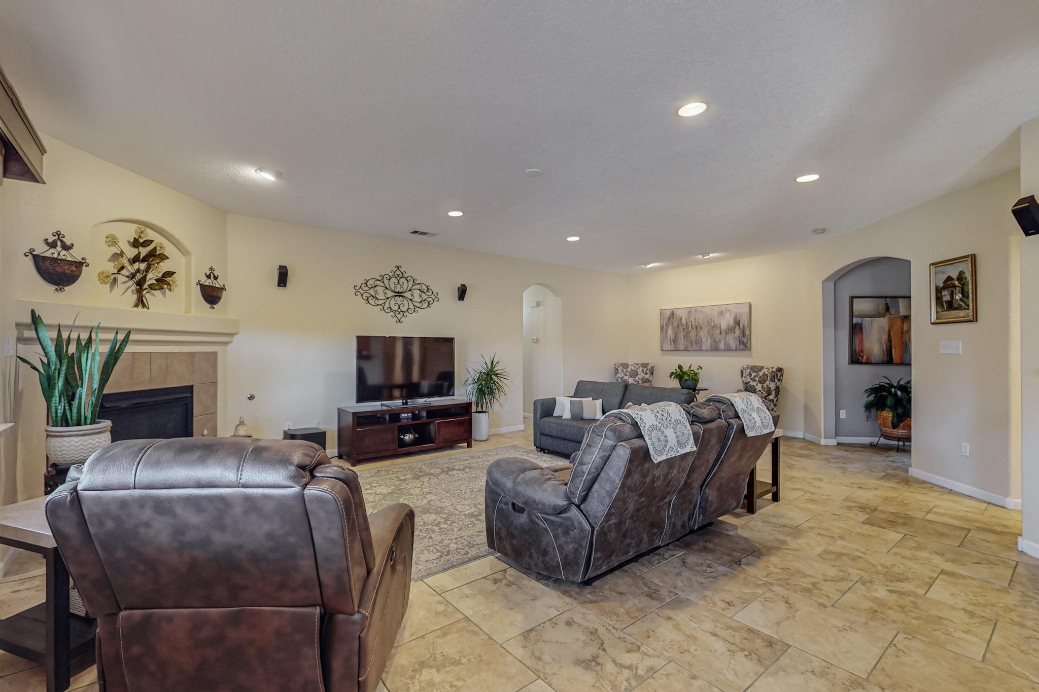 Photo 5 of 49 of 1805 Terra De Sol Drive SE house