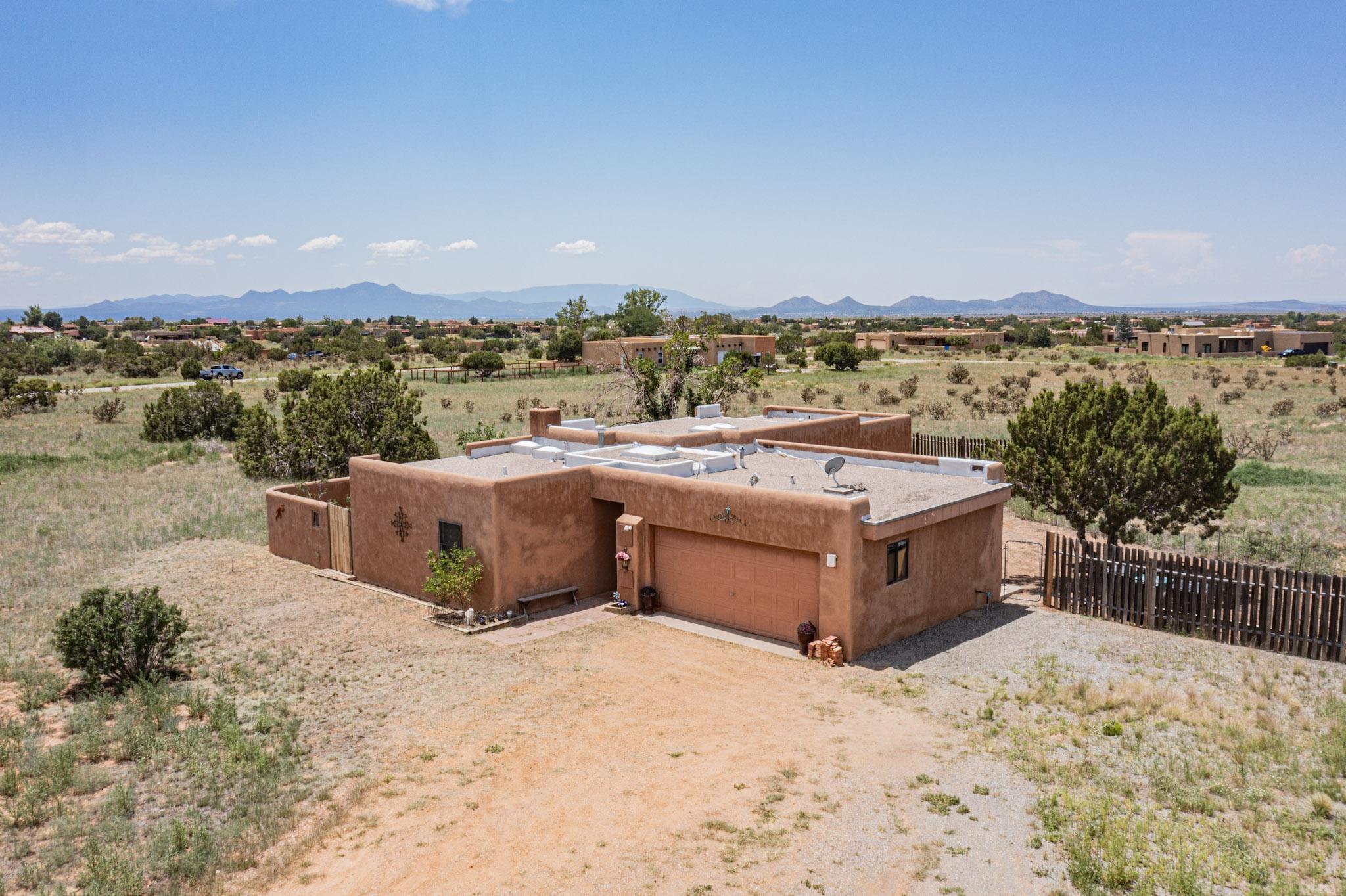 18 Azul Loop, Santa Fe, New Mexico image 3