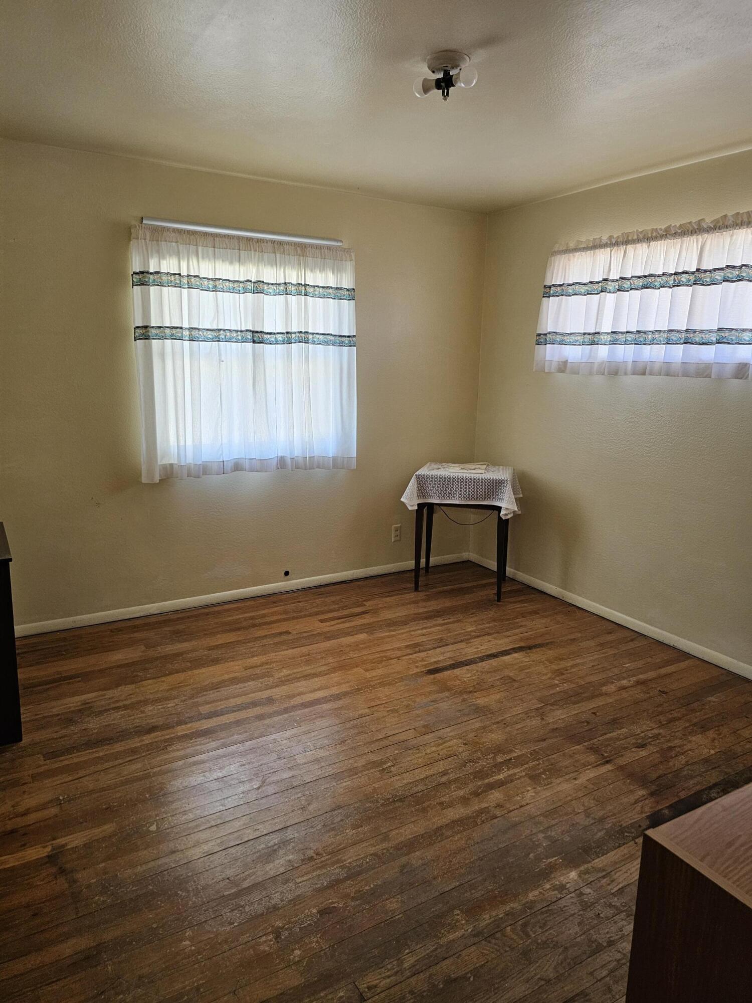 596 Bennie Avenue, Santa Rosa, New Mexico image 8