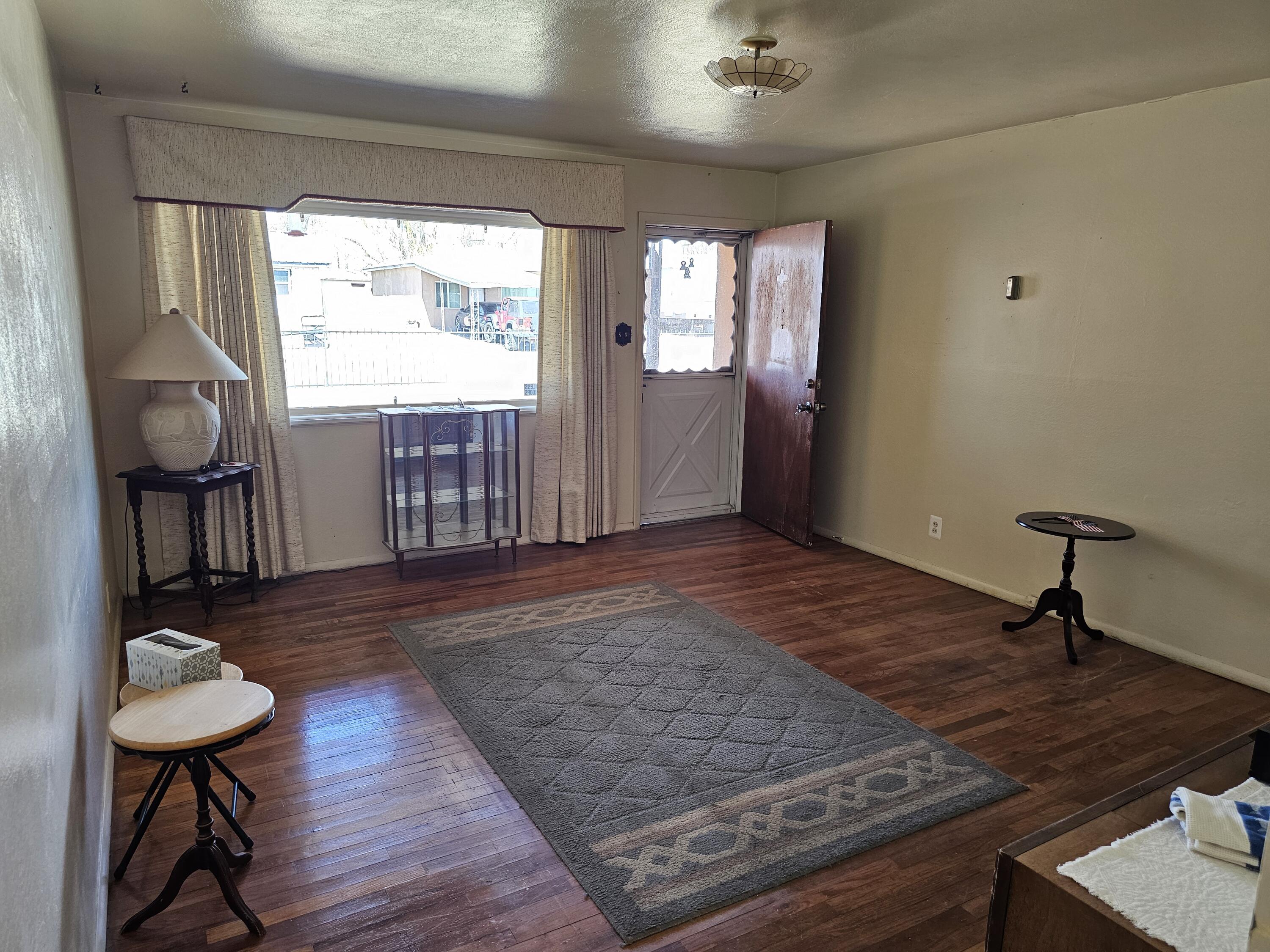 596 Bennie Avenue, Santa Rosa, New Mexico image 5