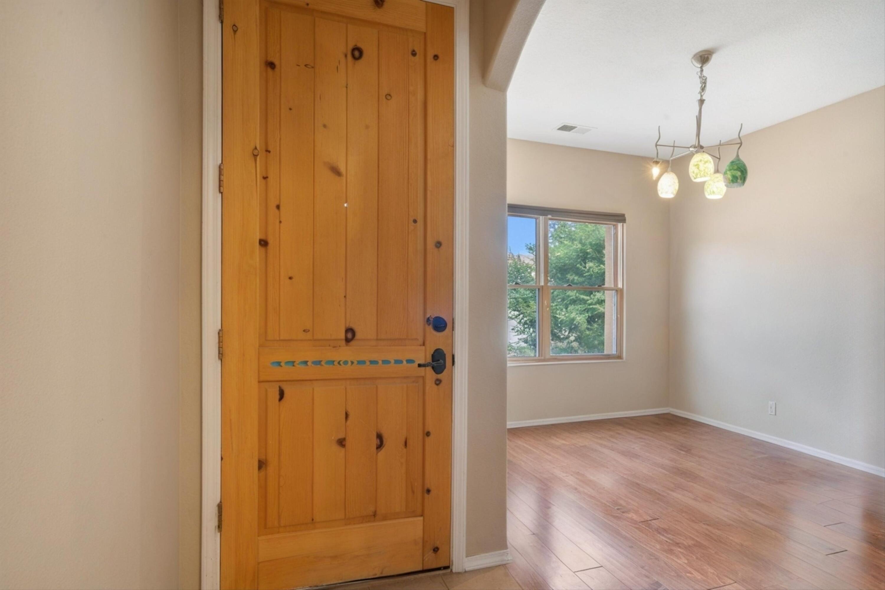 6800 BUTTE VOLCANO Road NW