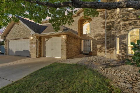 Photo of 1004 Chiricahua Court SE, Albuquerque, NM 87123 (MLS # 1110759)