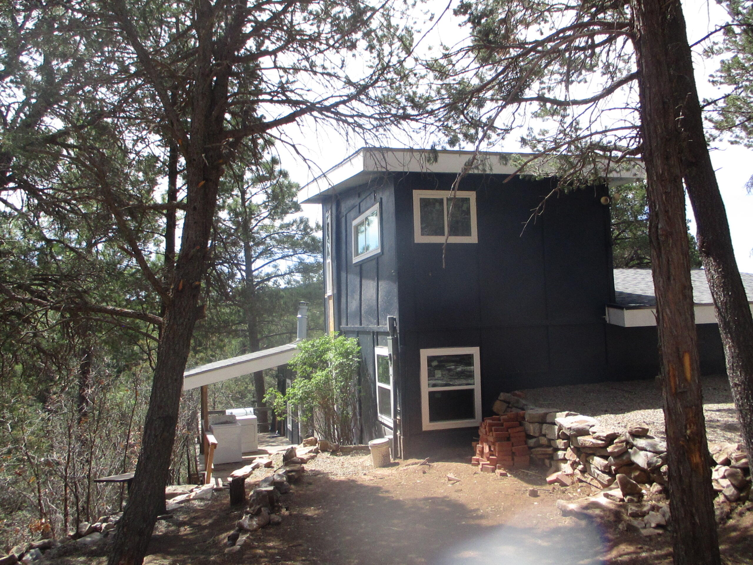 23 SKYLAND Boulevard