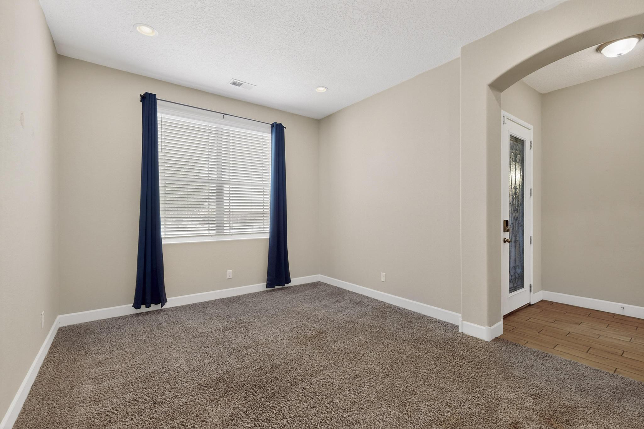 1939 Castle Peak Loop NE