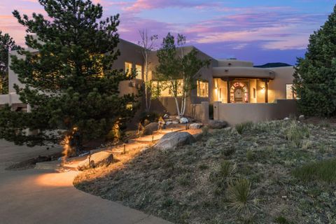 Photo of 13415 Quaking Aspen Place NE, Albuquerque, NM 87111 (MLS # 1102377)