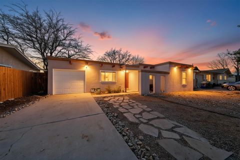 Photo of 1913 Saturn Court NE, Albuquerque, NM 87112 (MLS # 1096987)