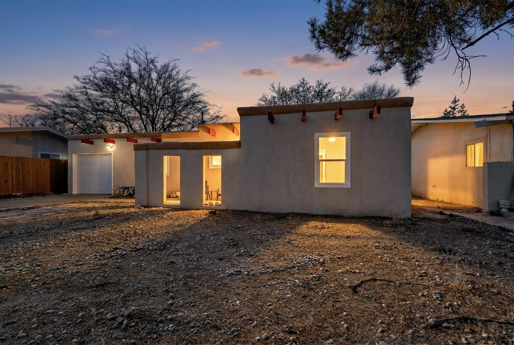 1913 Saturn Court NE