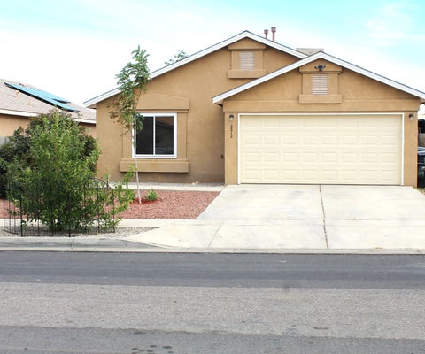 Photo of 2312 Desert Wood Drive SW, Albuquerque, NM 87121 (MLS # 1112333)