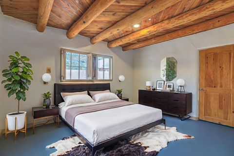 Photo of 616 17TH Street NW, Albuquerque, NM 87104 (MLS # 1088603)