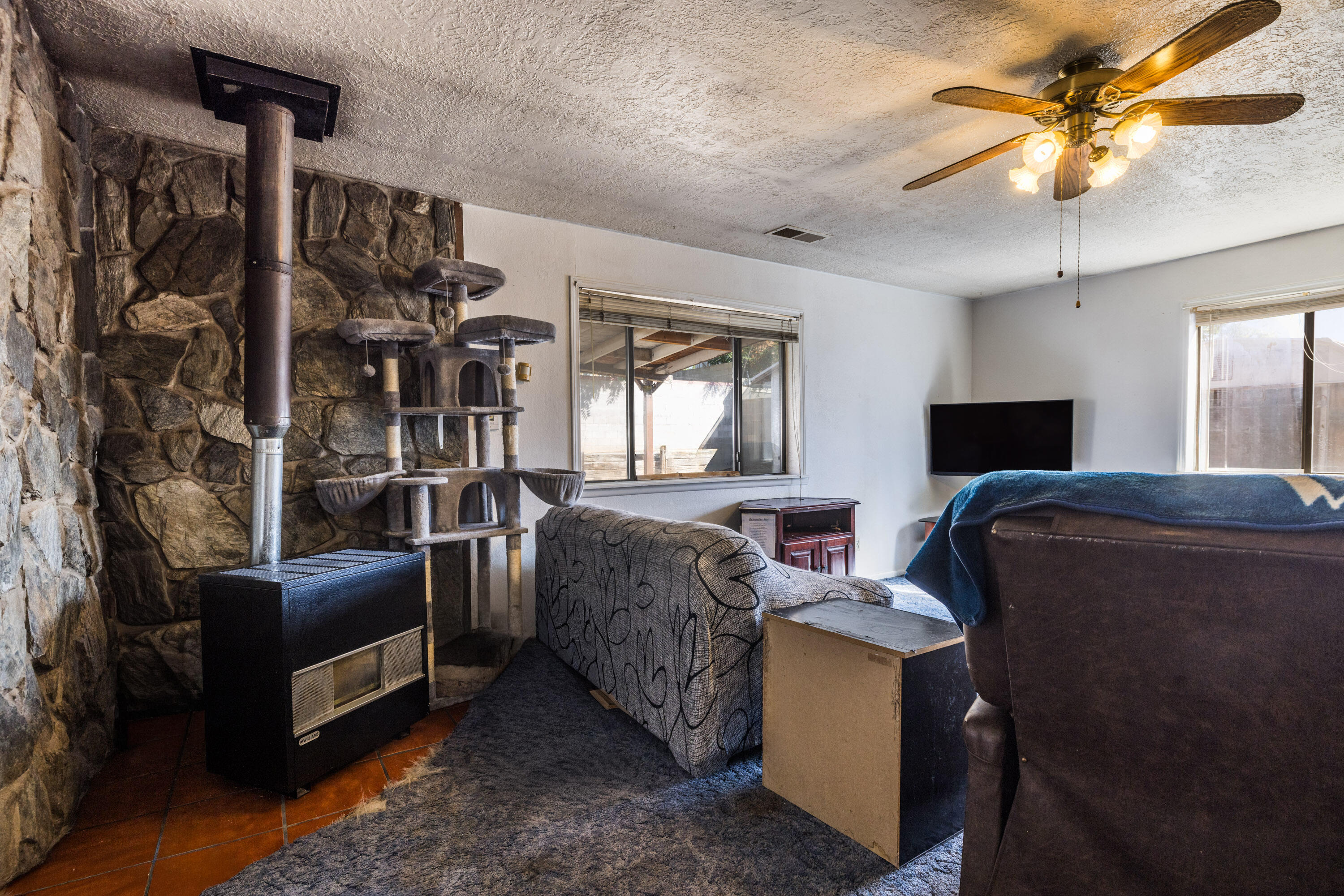 Albuquerque, New Mexico 87121, United States, 3 Bedrooms Bedrooms, ,1 BathroomBathrooms,Residential,Active,219224