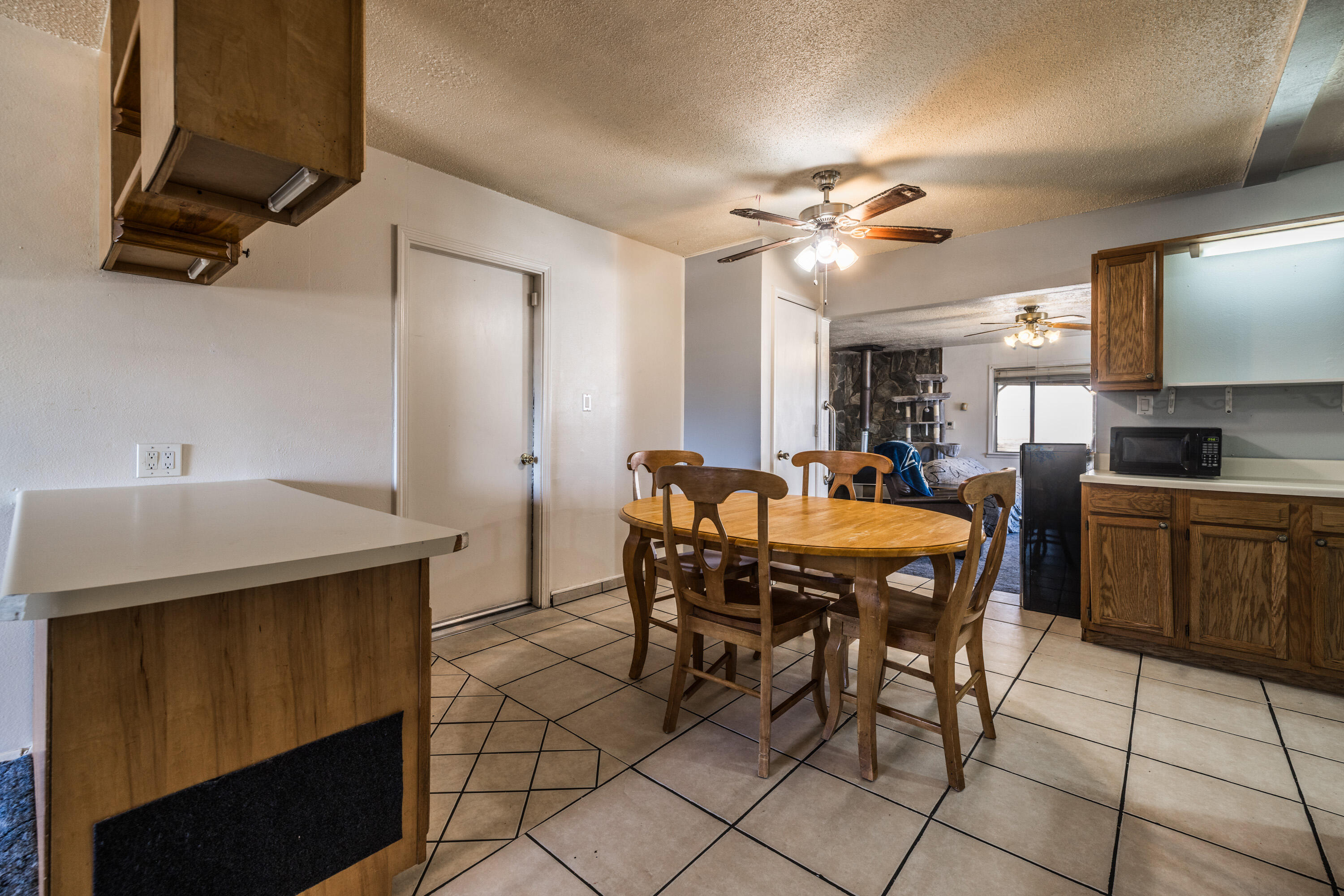 Albuquerque, New Mexico 87121, United States, 3 Bedrooms Bedrooms, ,1 BathroomBathrooms,Residential,Active,219224