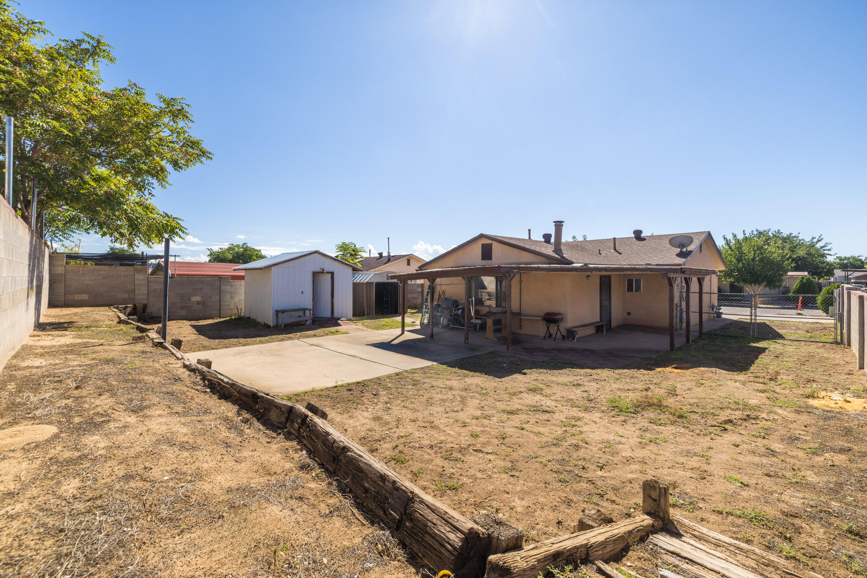 Albuquerque, New Mexico 87121, United States, 3 Bedrooms Bedrooms, ,1 BathroomBathrooms,Residential,Active,219224