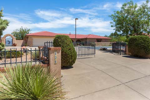Homes For Sale - 636 Grant Boulevard<br/> Los Lunas, NM 87031