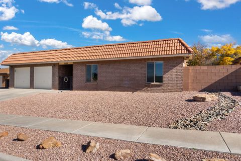 Photo of 5529 Edwards Drive NE, Albuquerque, NM 87111 (MLS # 1093722)