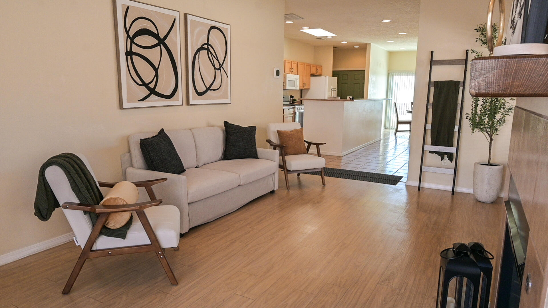 1517 Prairie Sage Way SE