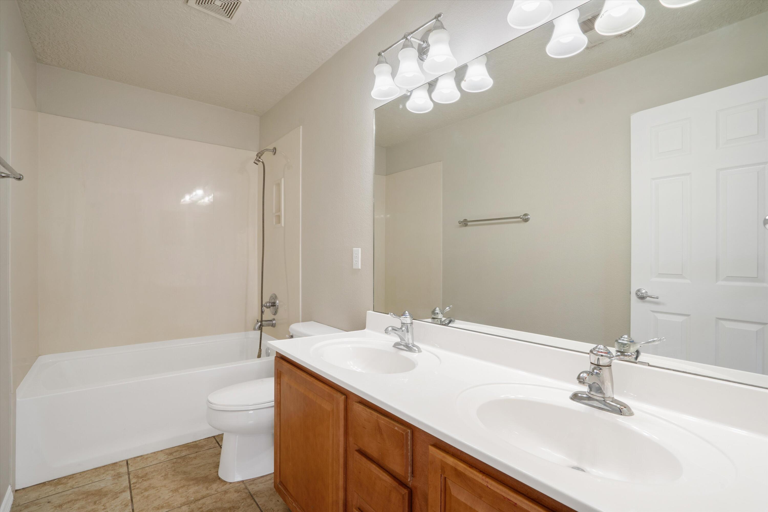1040 Festival Court, Los Lunas, New Mexico image 42