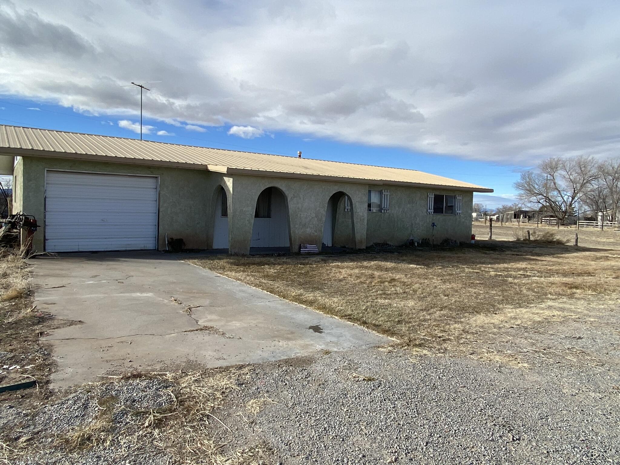 104 Lassiter Street, Estancia, New Mexico image 1