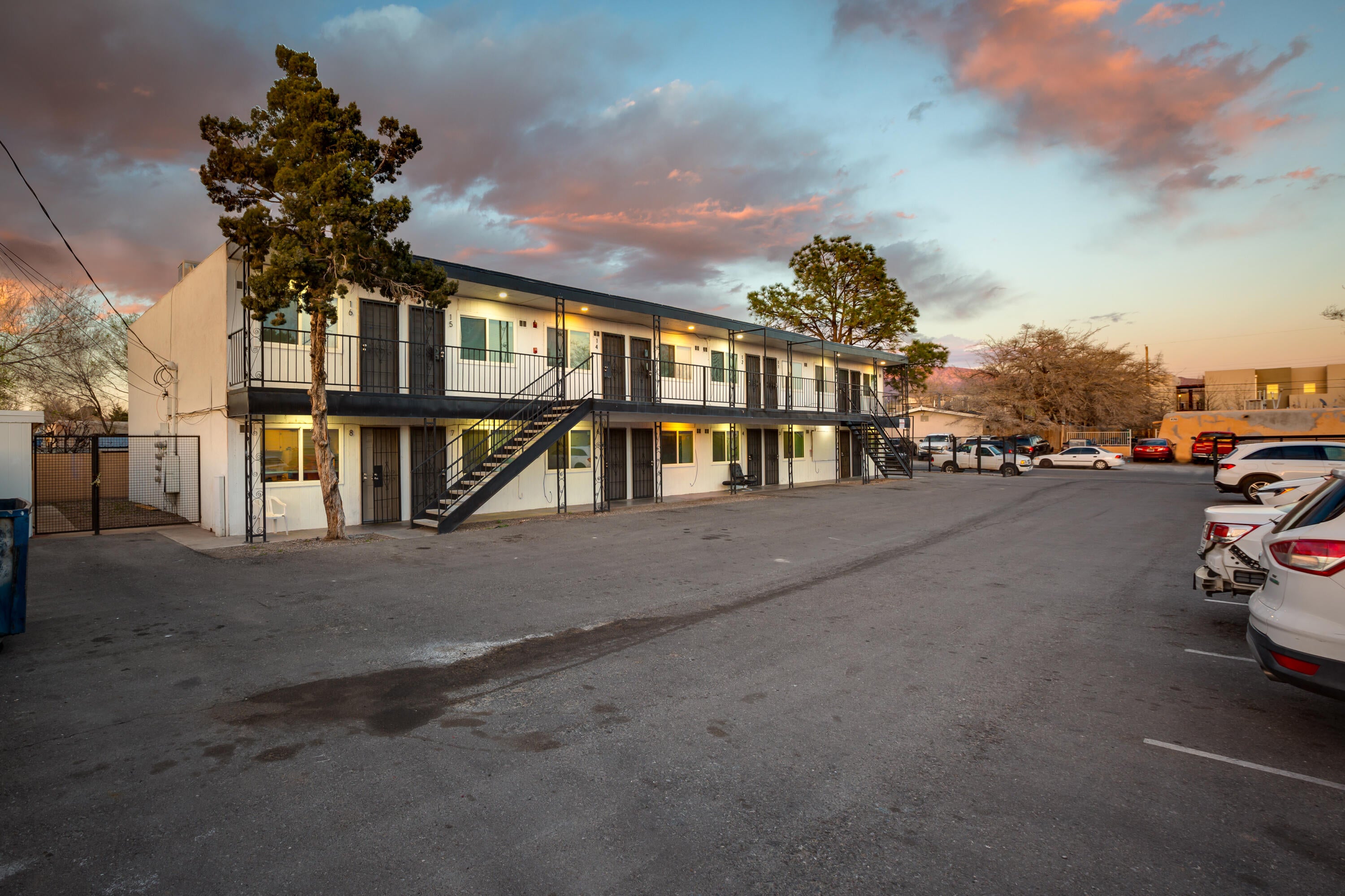 433 Mesilla & 437 (4 lots) Street SE