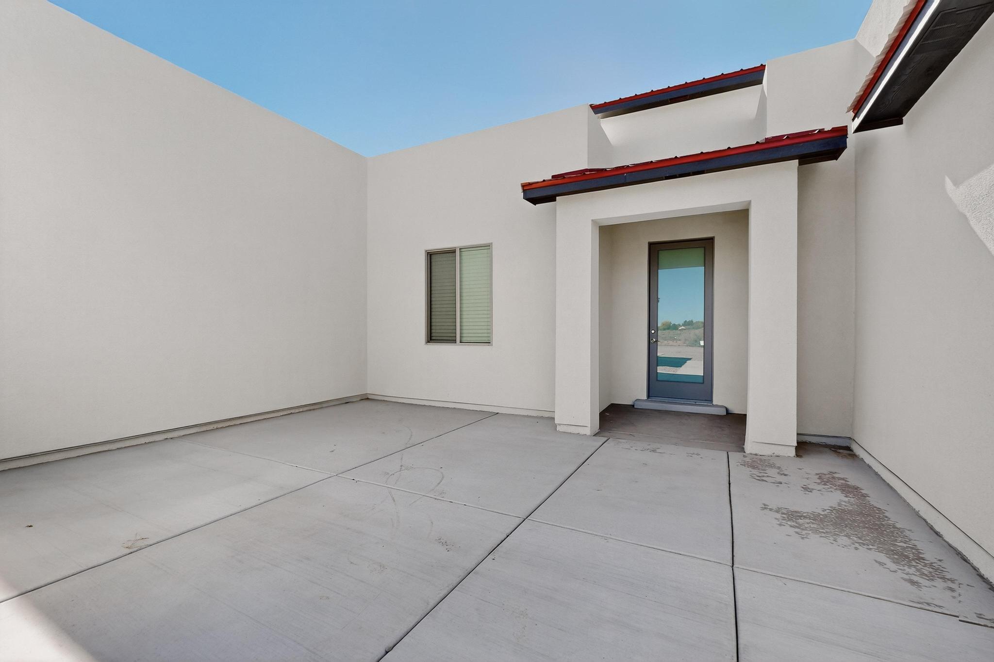 920 NightGlow Avenue NE