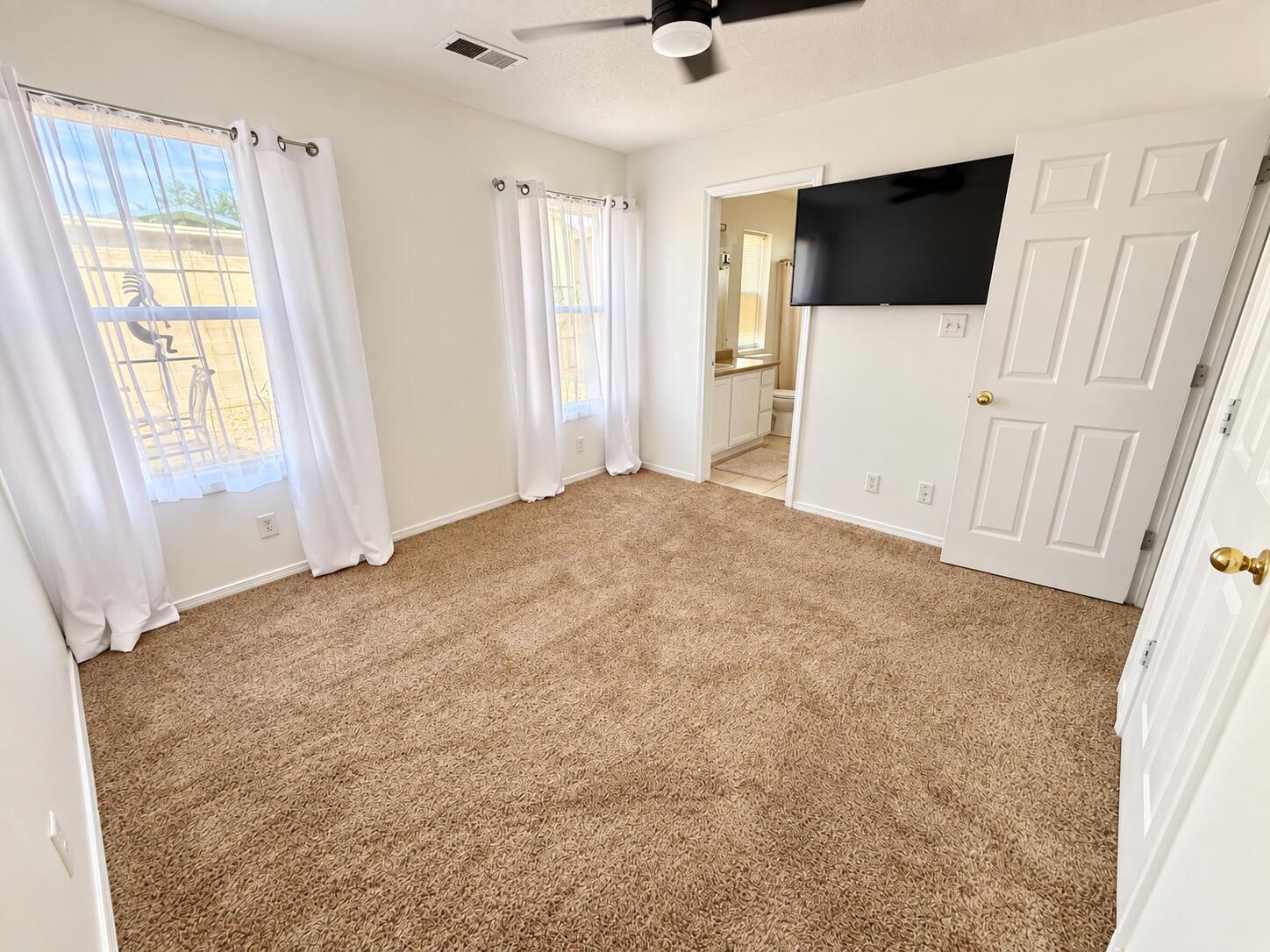 1844 Tierra De La Luna Drive SW