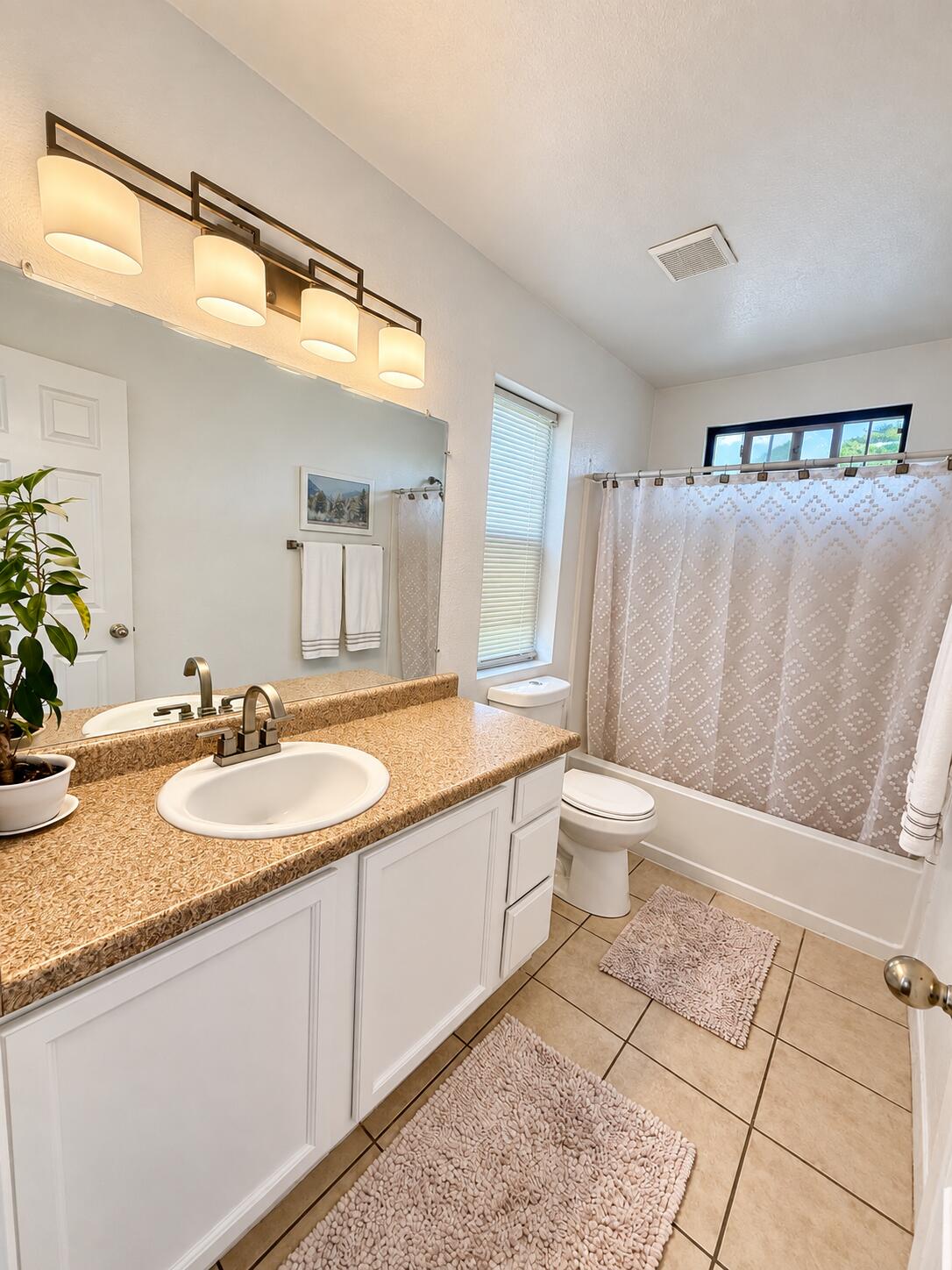 1844 Tierra De La Luna Drive SW