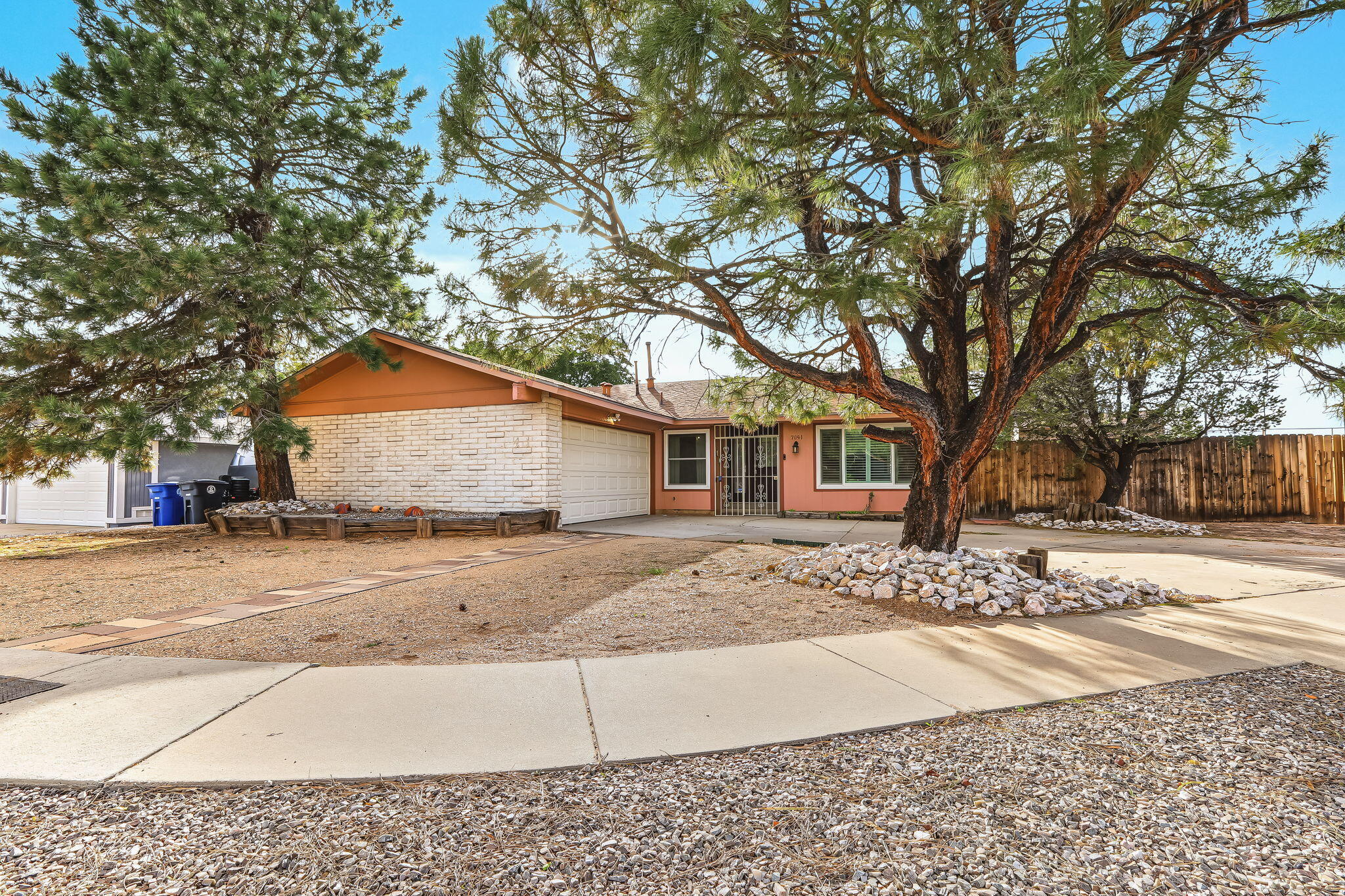 7041 Luella Anne Drive NE