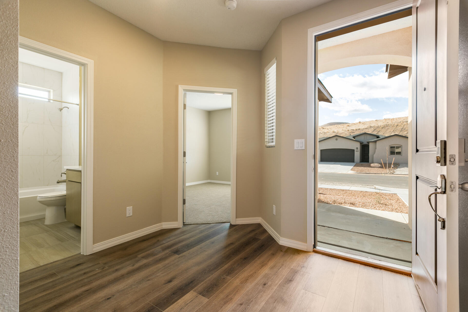 4860 Guadalupe Peak Street, Los Lunas, New Mexico image 3