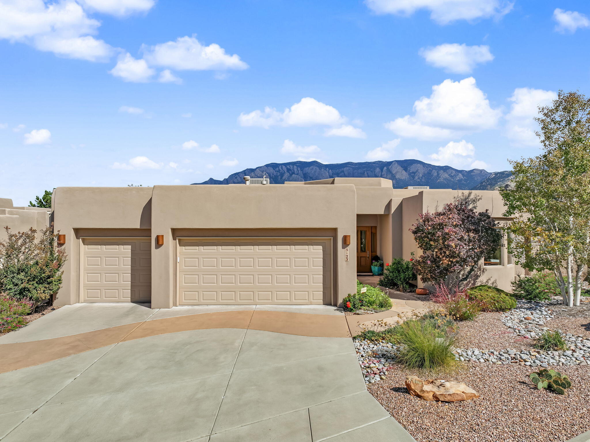 5123 High Desert Place NE