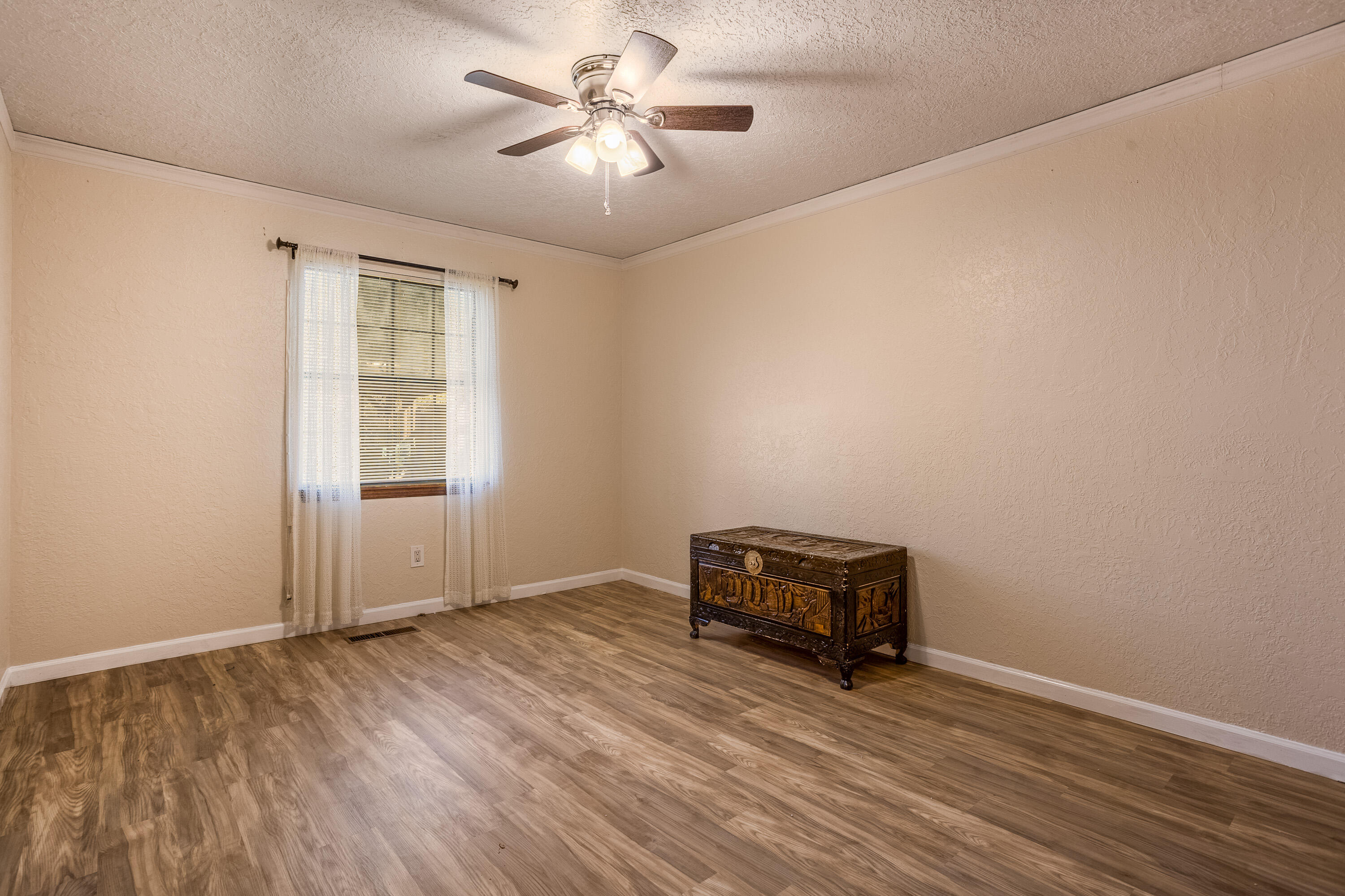 4016 Lara Drive, Albuquerque, New Mexico image 39