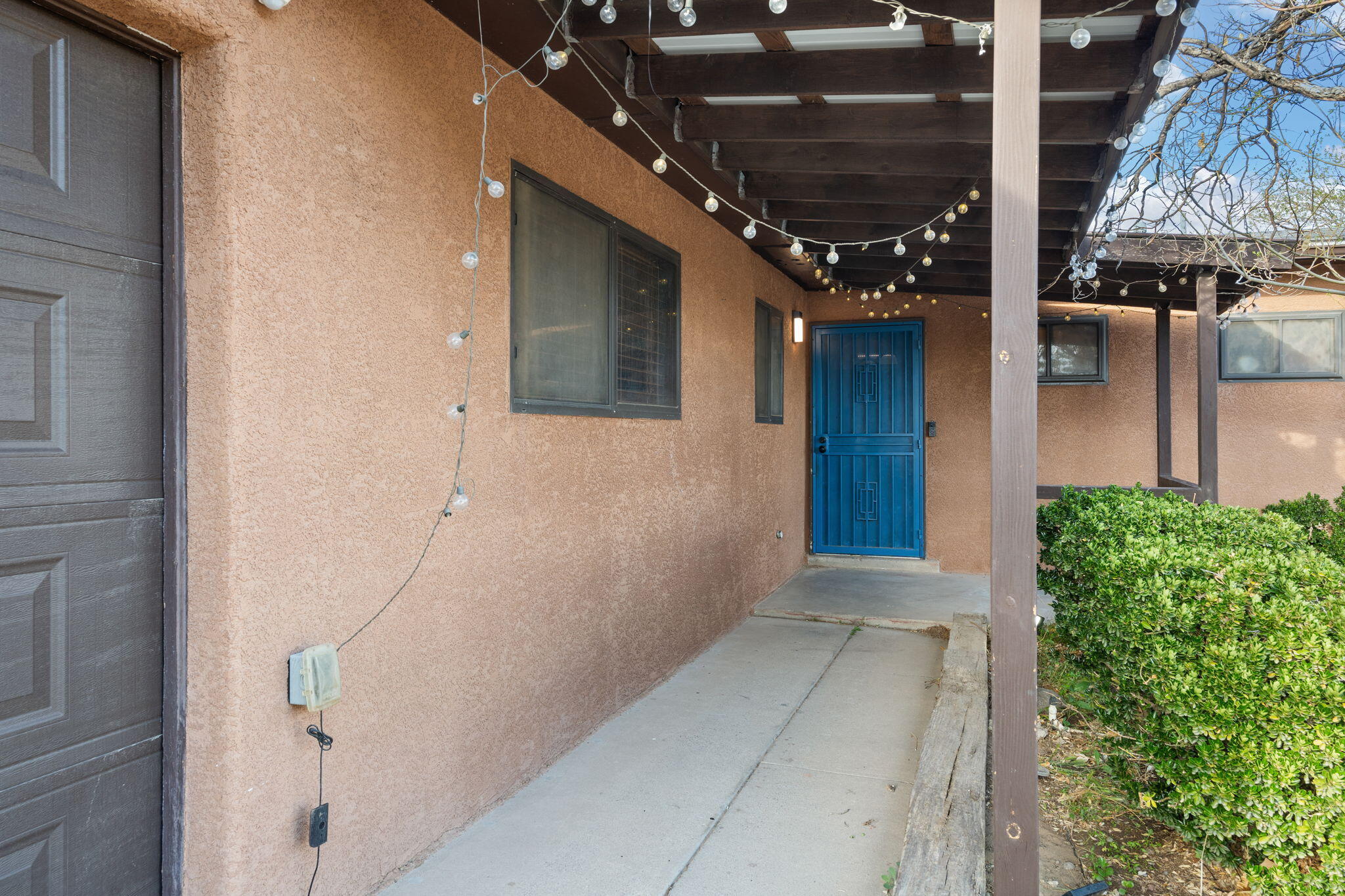 5804 Chaparral Circle, Albuquerque, New Mexico image 3