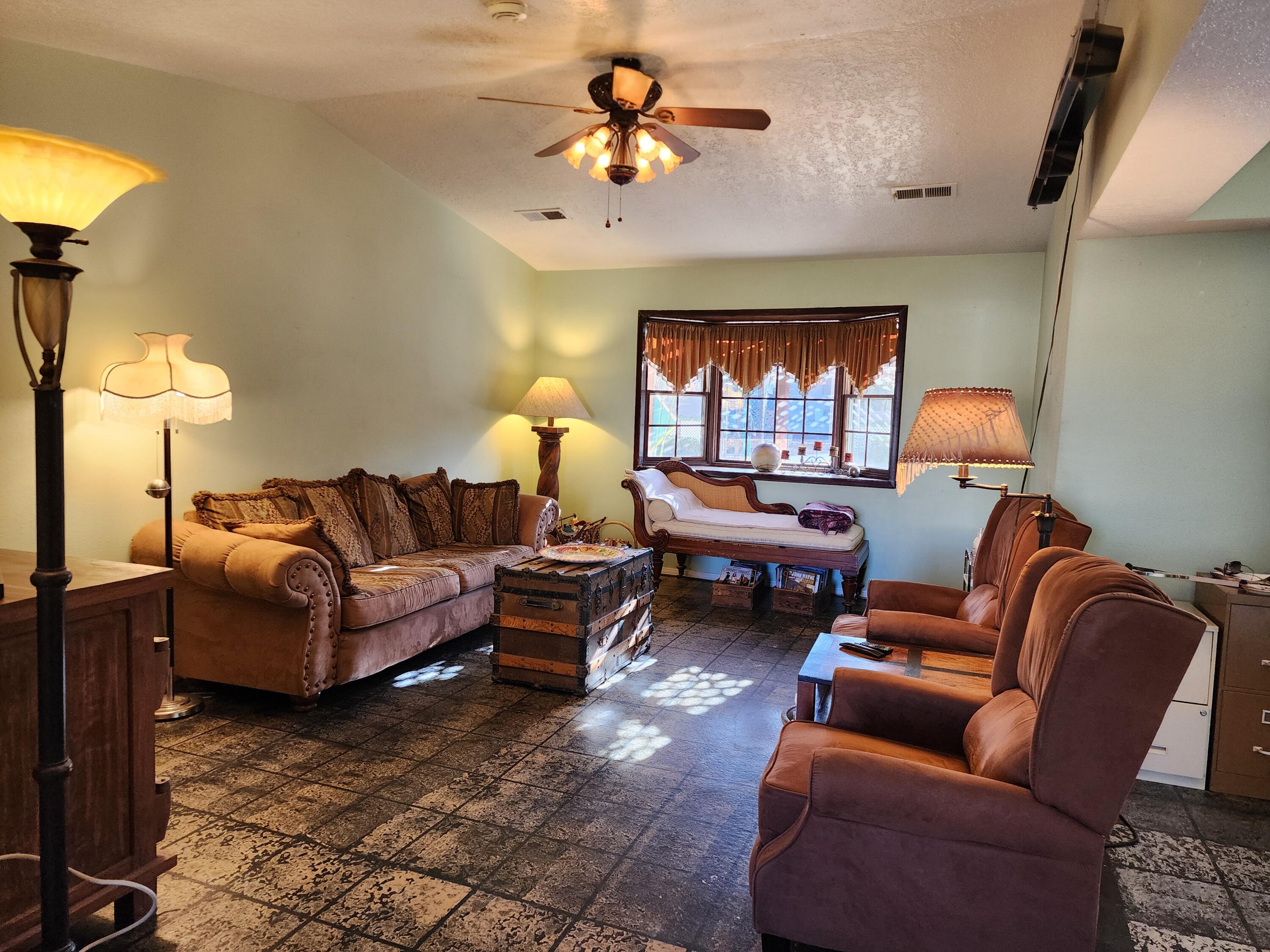404 Pyrite Drive, Rio Rancho, New Mexico image 3