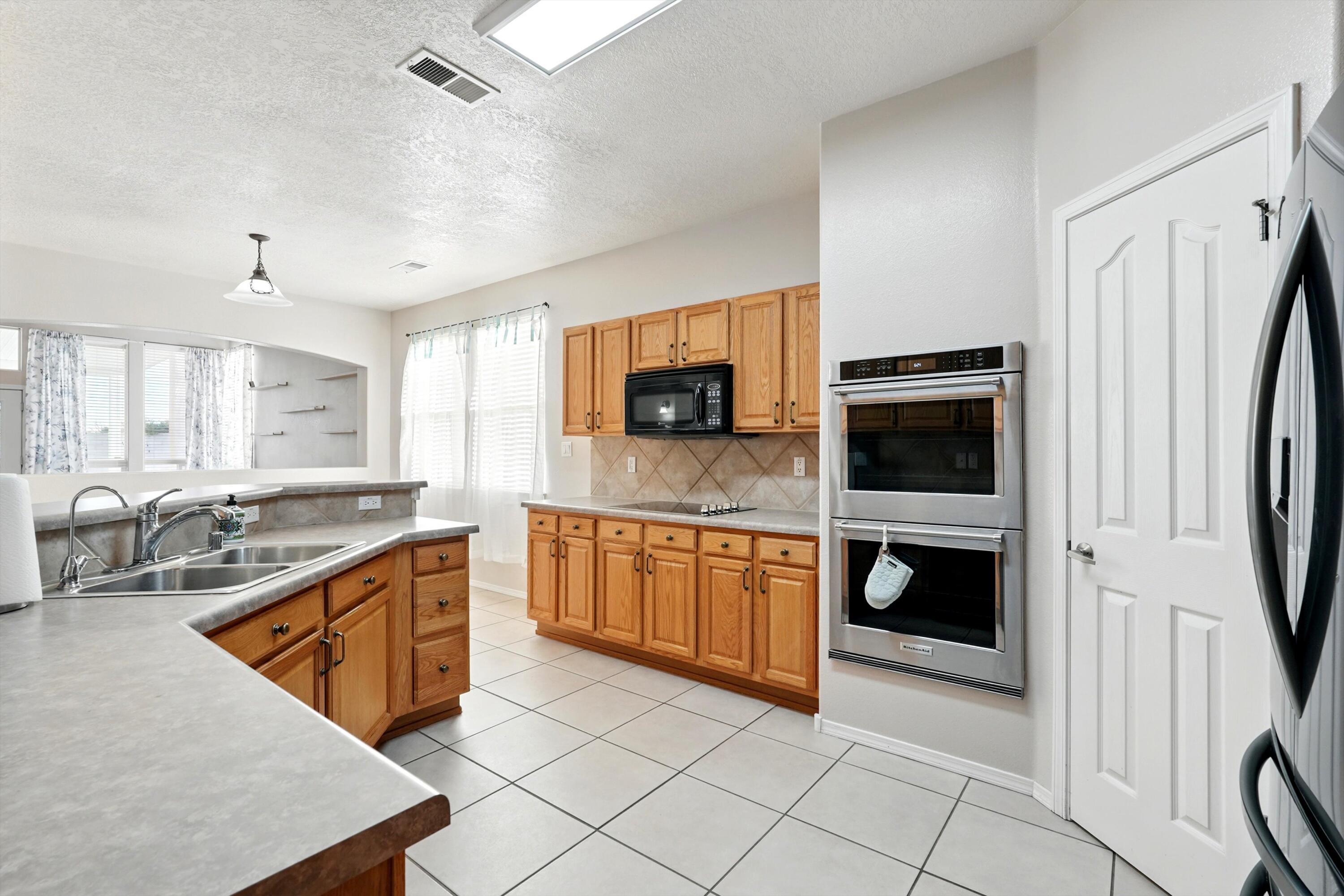 4952 Night Hawk Drive, Rio Rancho, New Mexico image 8