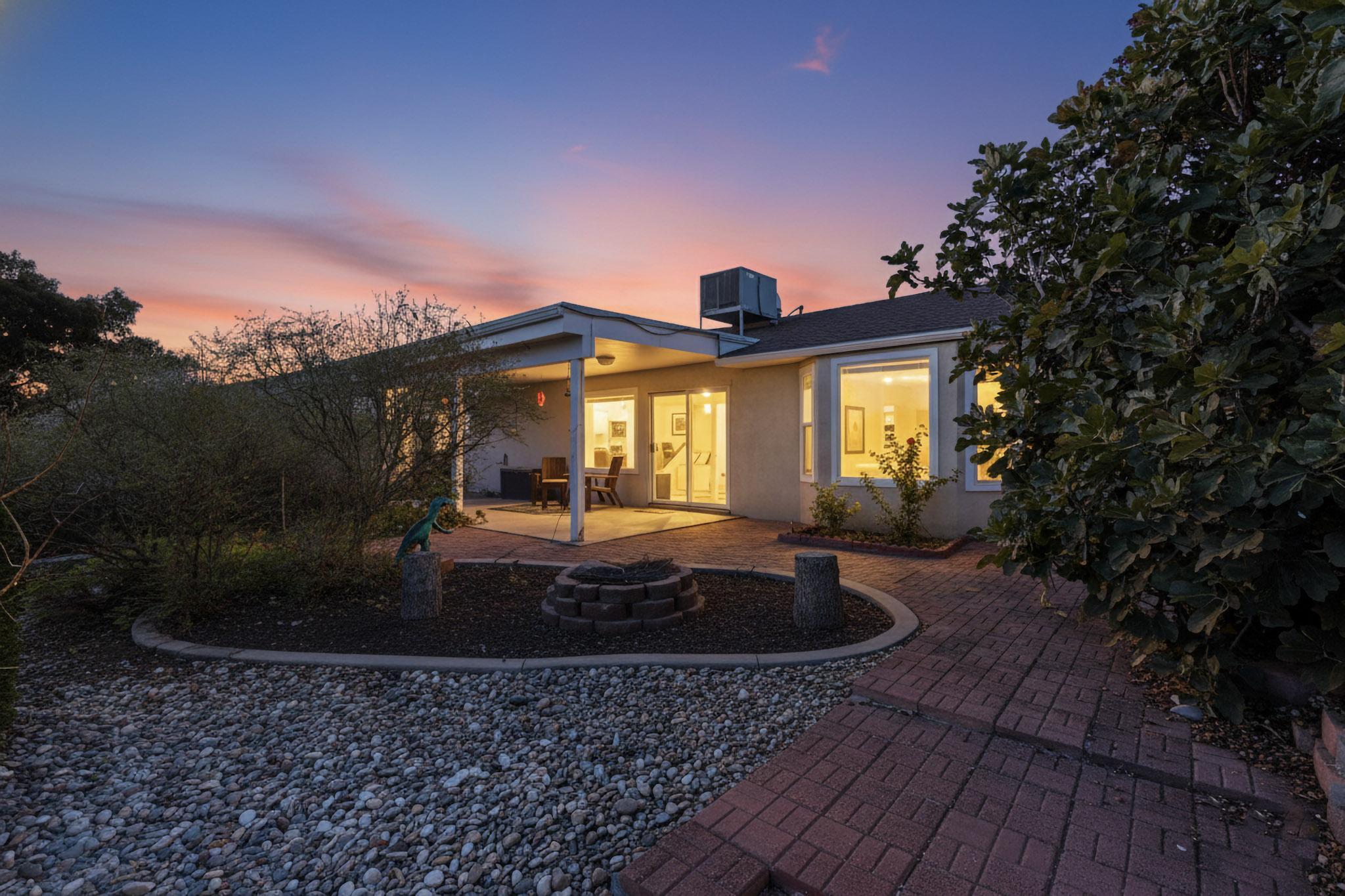 8116 Fairmont Drive NW